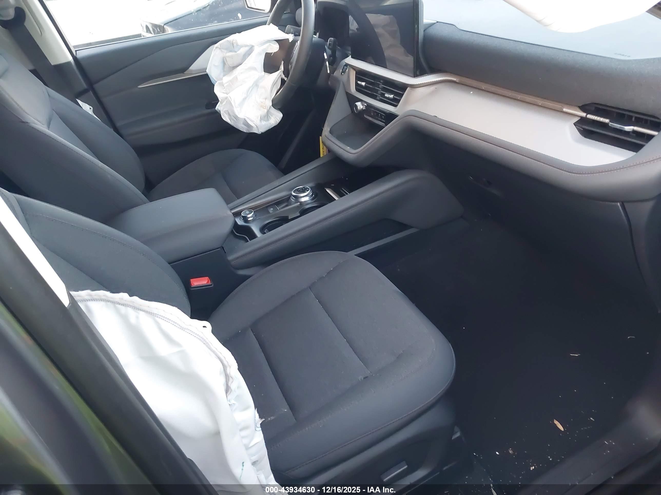 FORD EXPLORER image 5