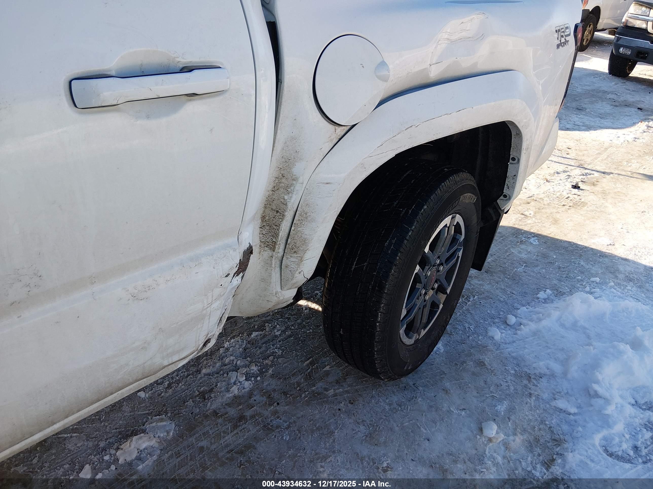 TOYOTA TACOMA image 6