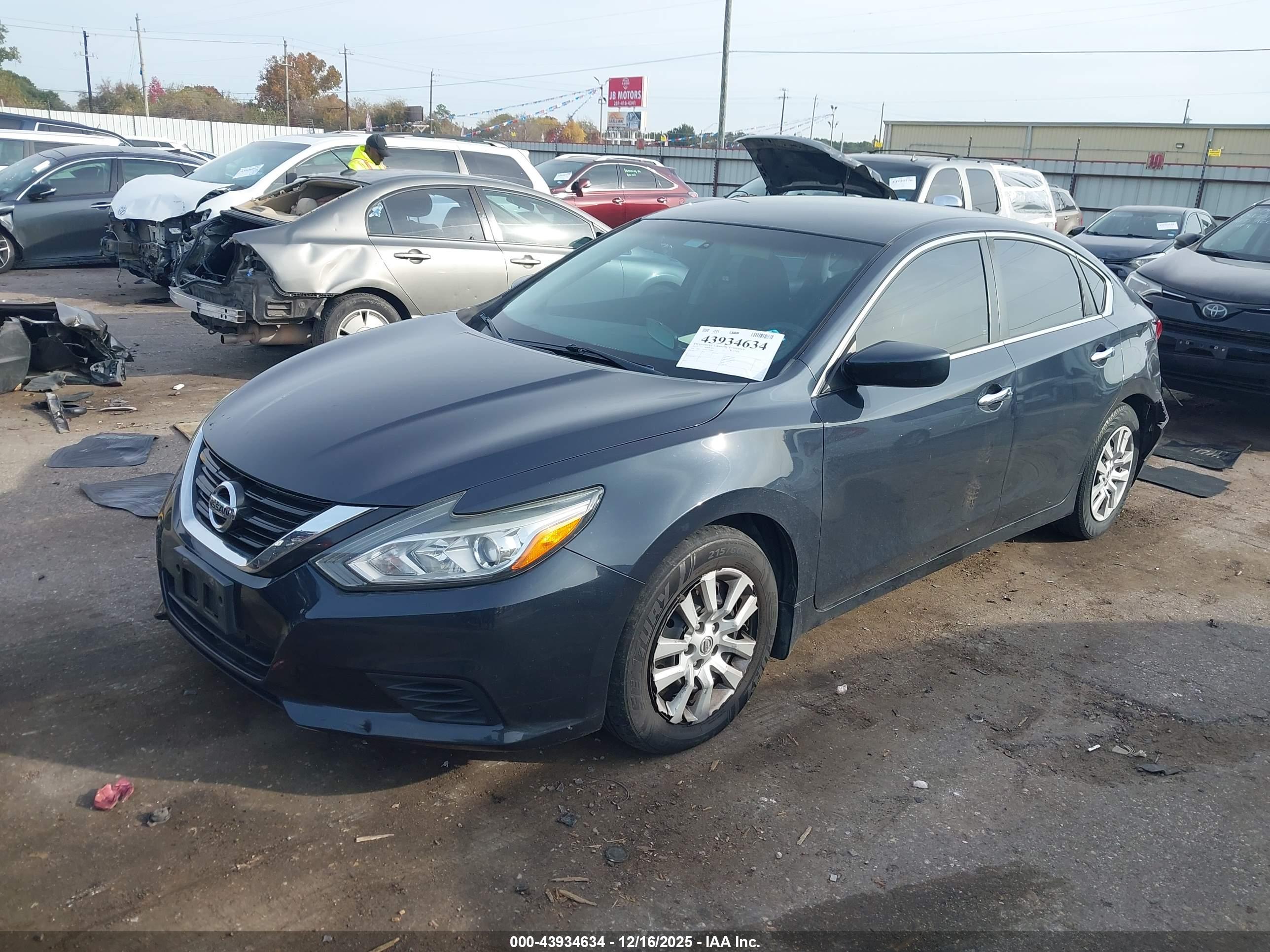NISSAN ALTIMA image 2