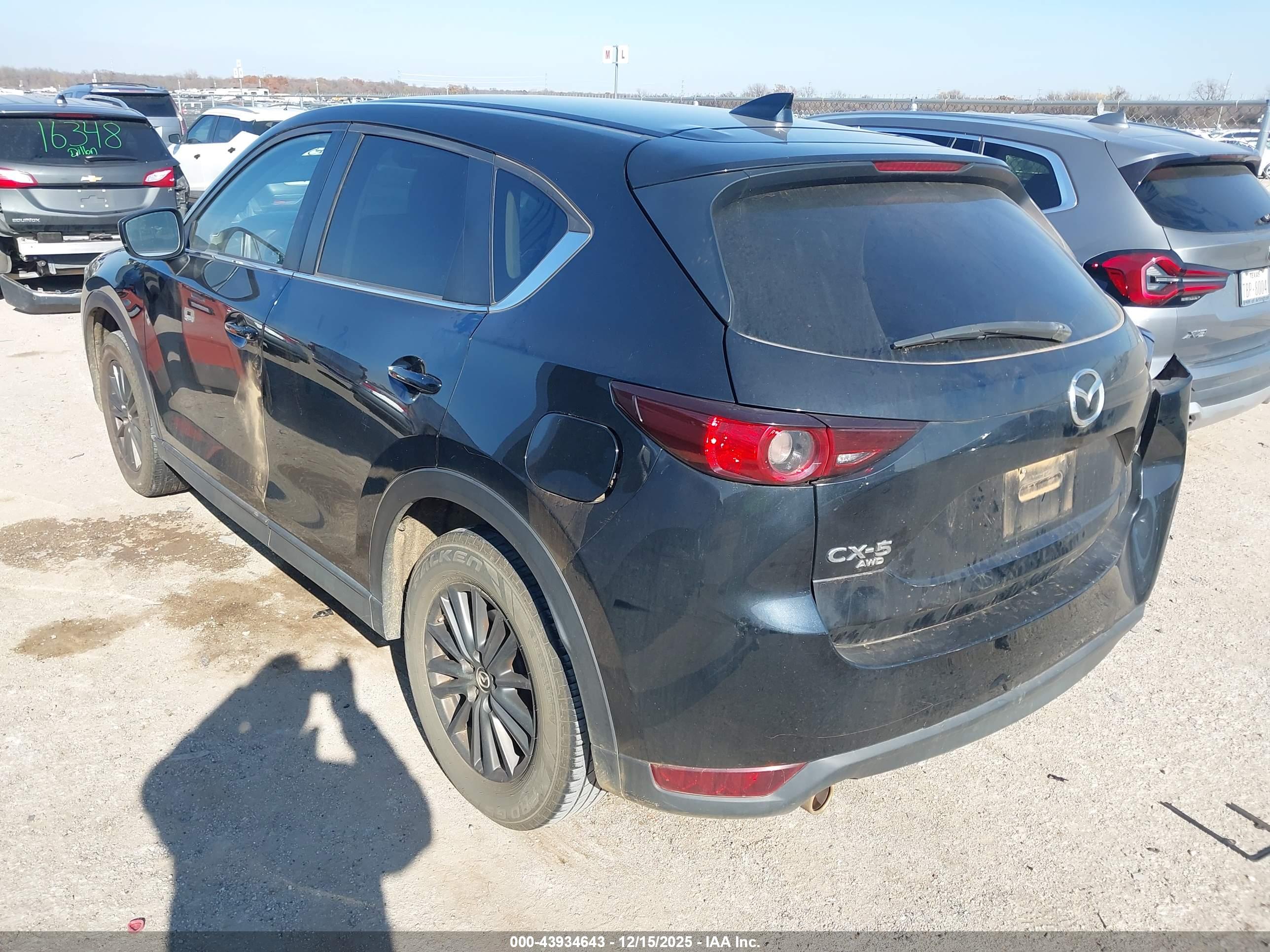 MAZDA CX-5 image 3