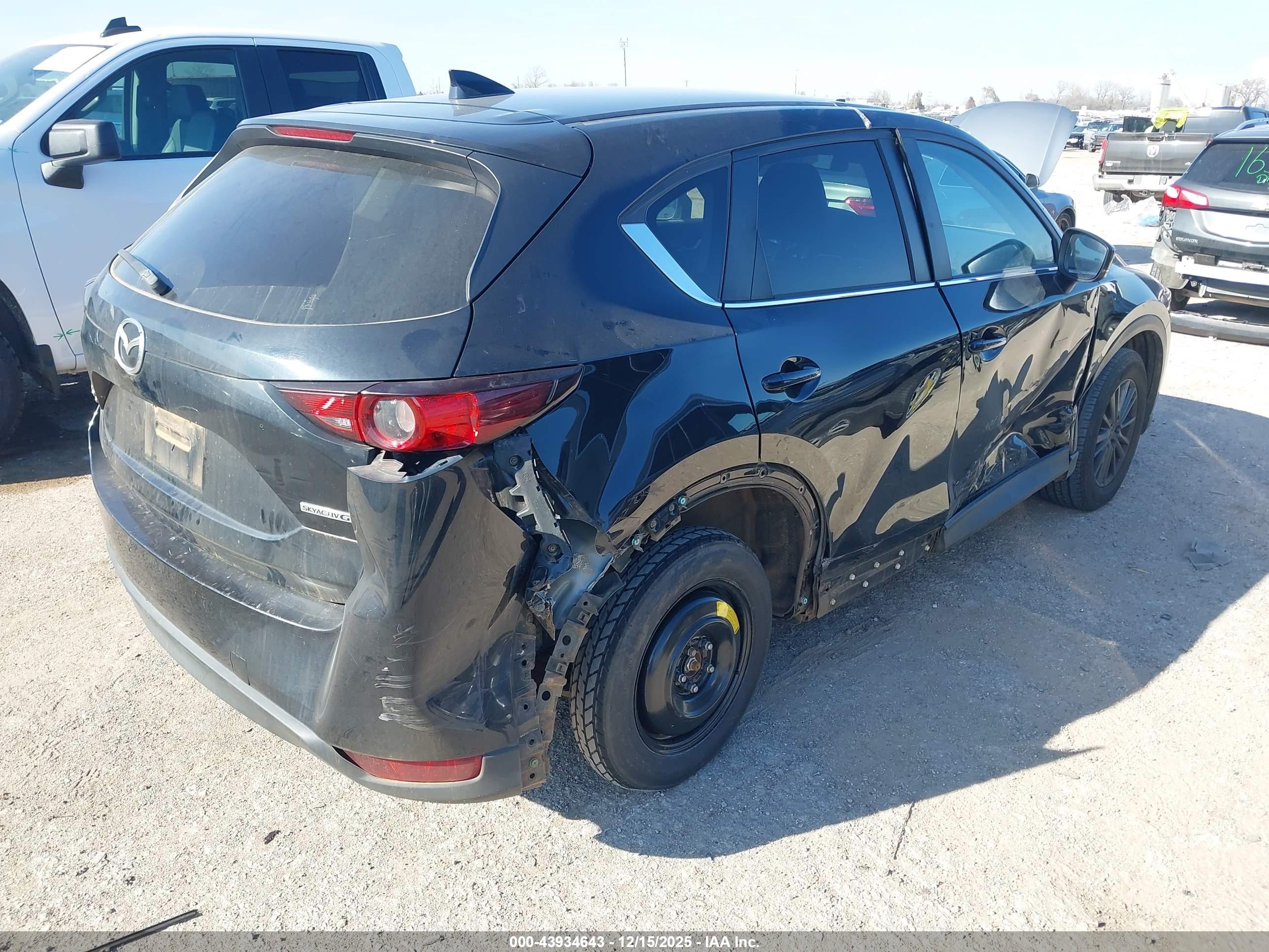 MAZDA CX-5 image 4