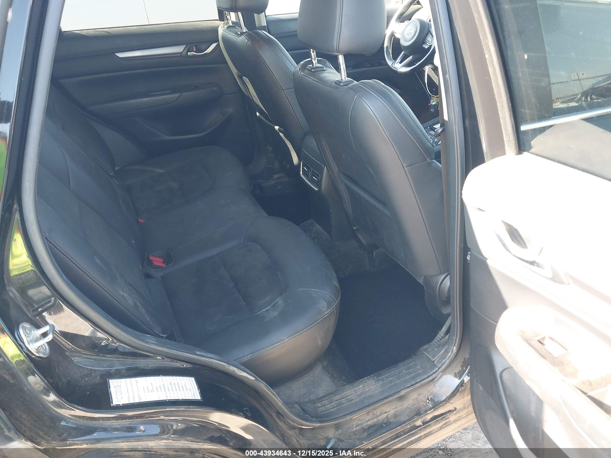 MAZDA CX-5 image 8