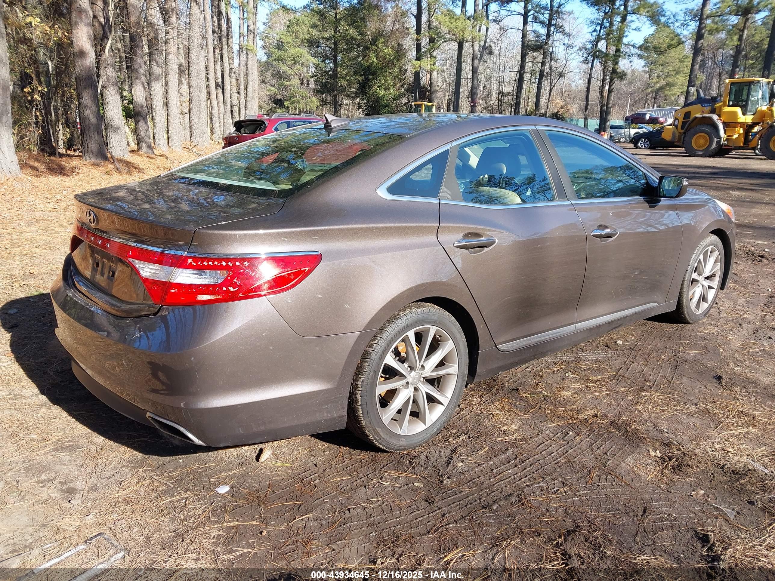 HYUNDAI AZERA image 4