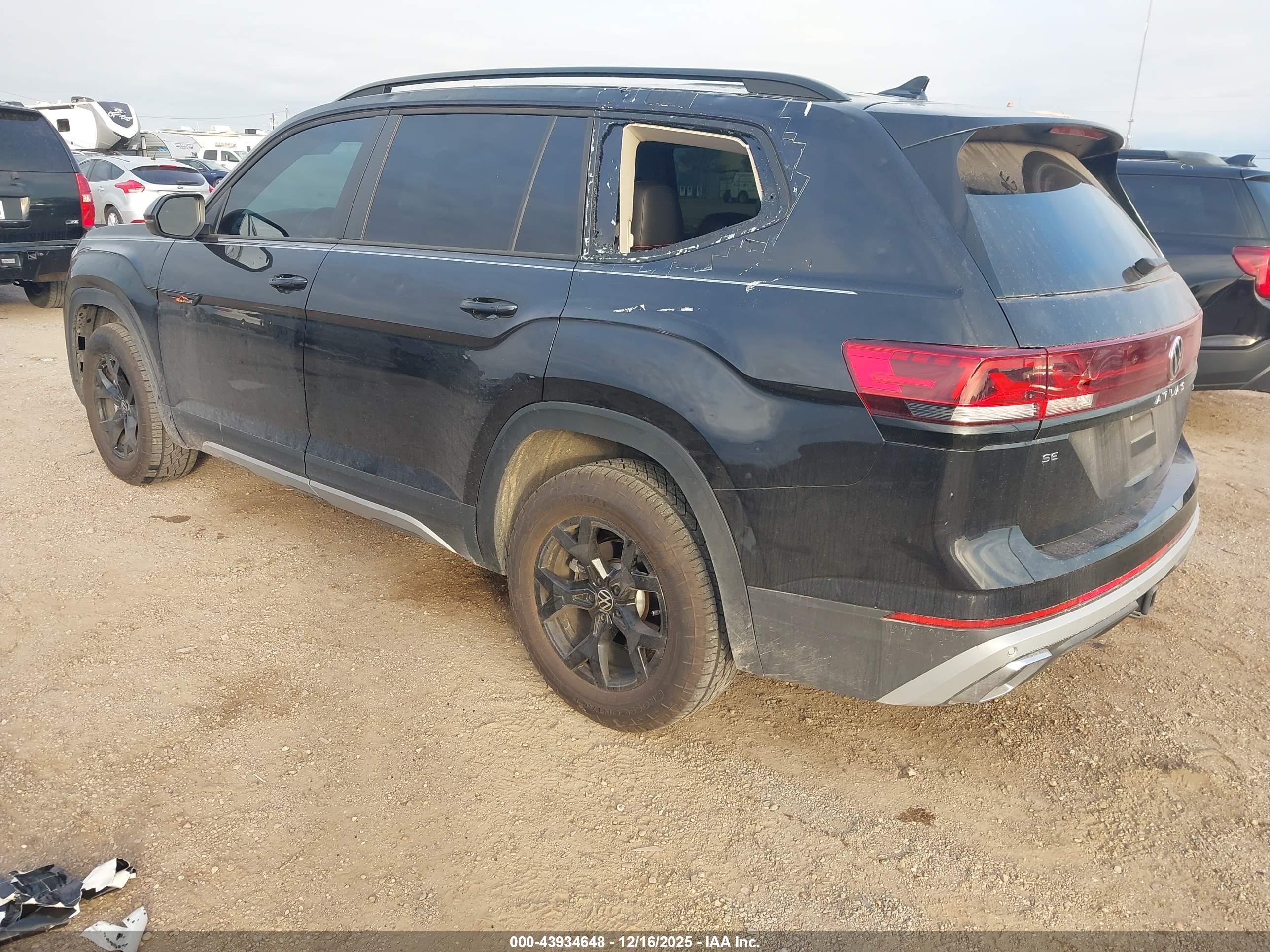 VOLKSWAGEN ATLAS image 3