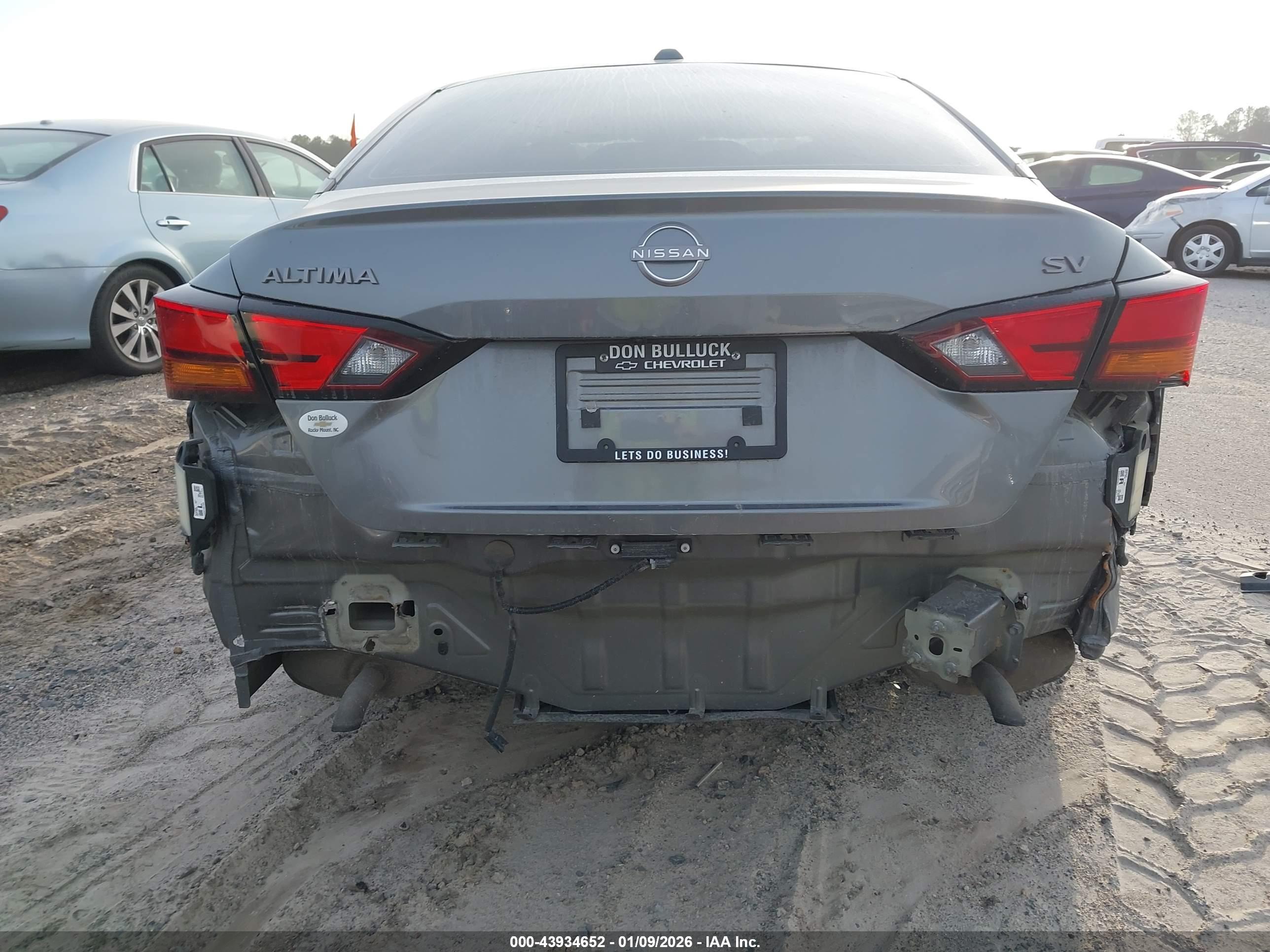 NISSAN ALTIMA image 6