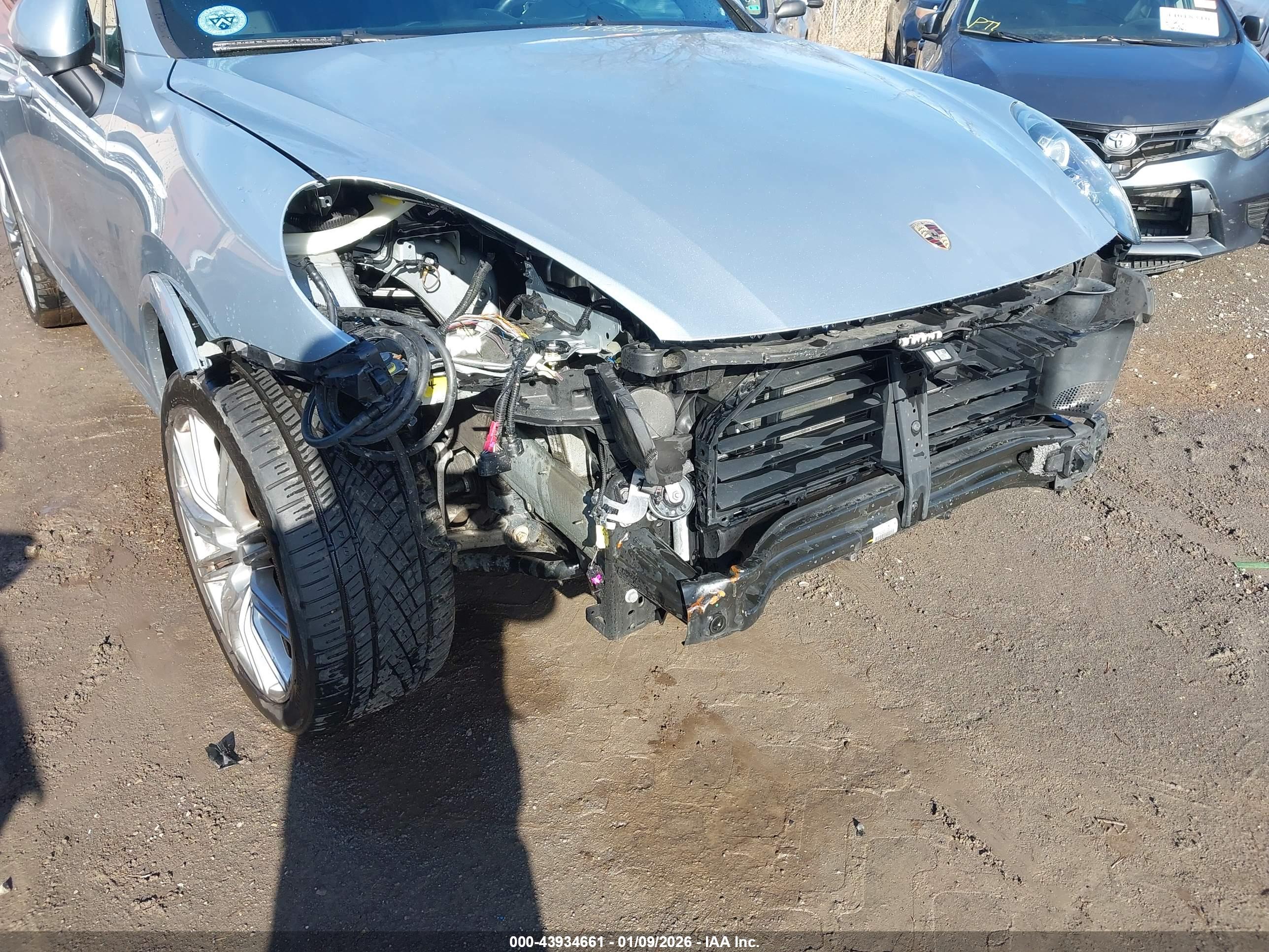 PORSCHE CAYENNE image 6