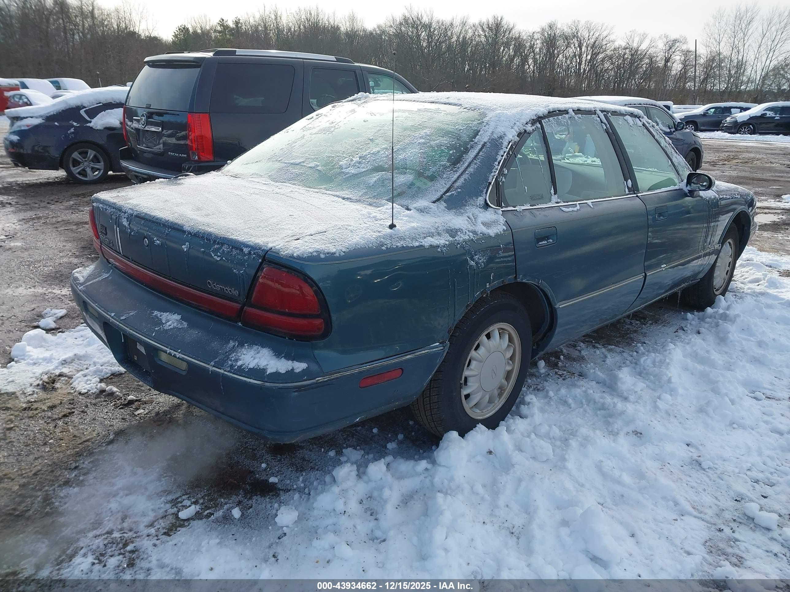 OLDSMOBILE EIGHTY-EIGHT image 4
