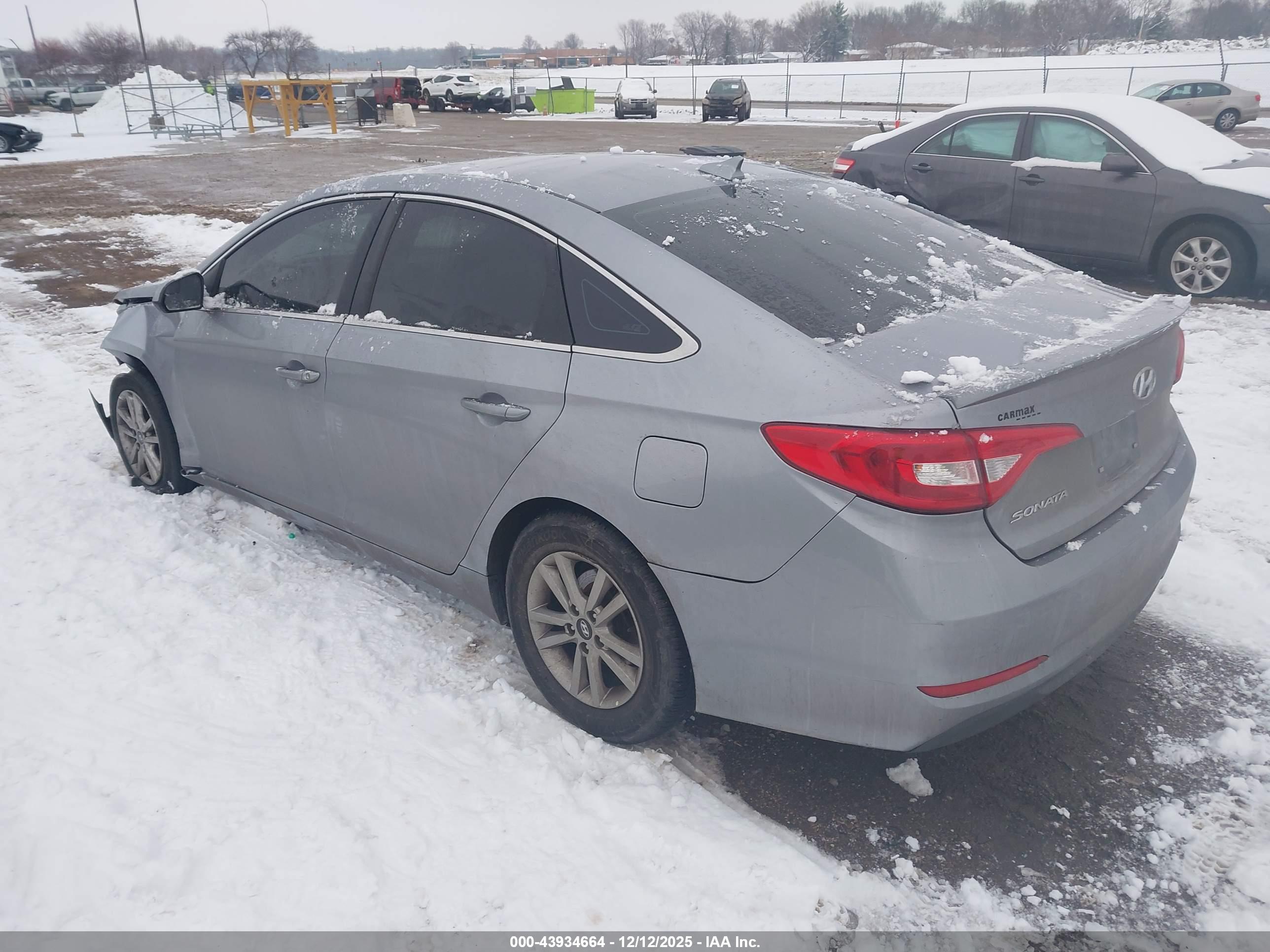 HYUNDAI SONATA image 3