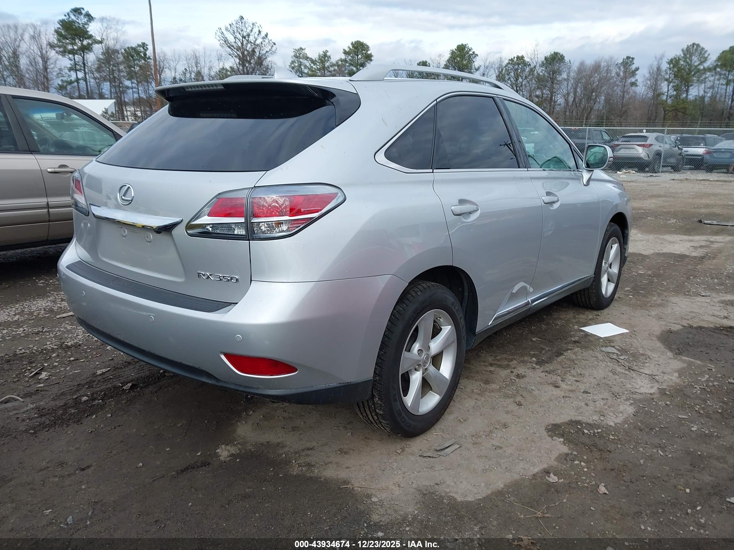 LEXUS RX image 4