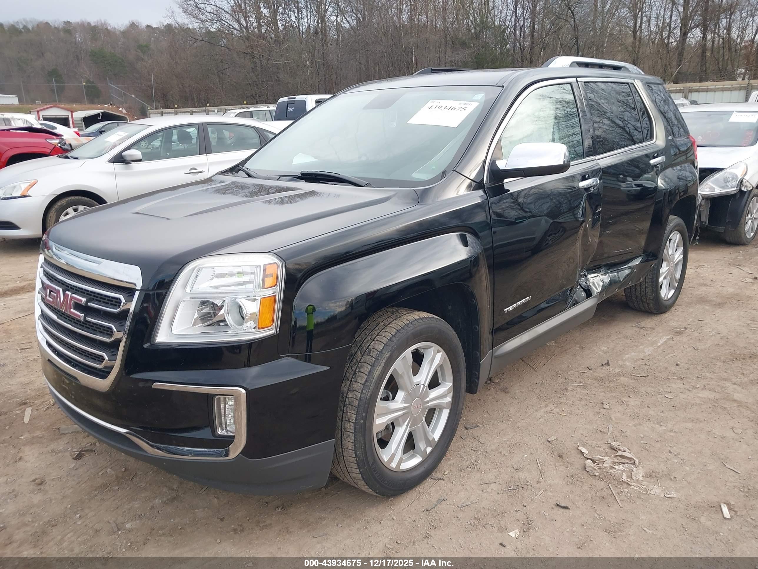 GMC TERRAIN image 2