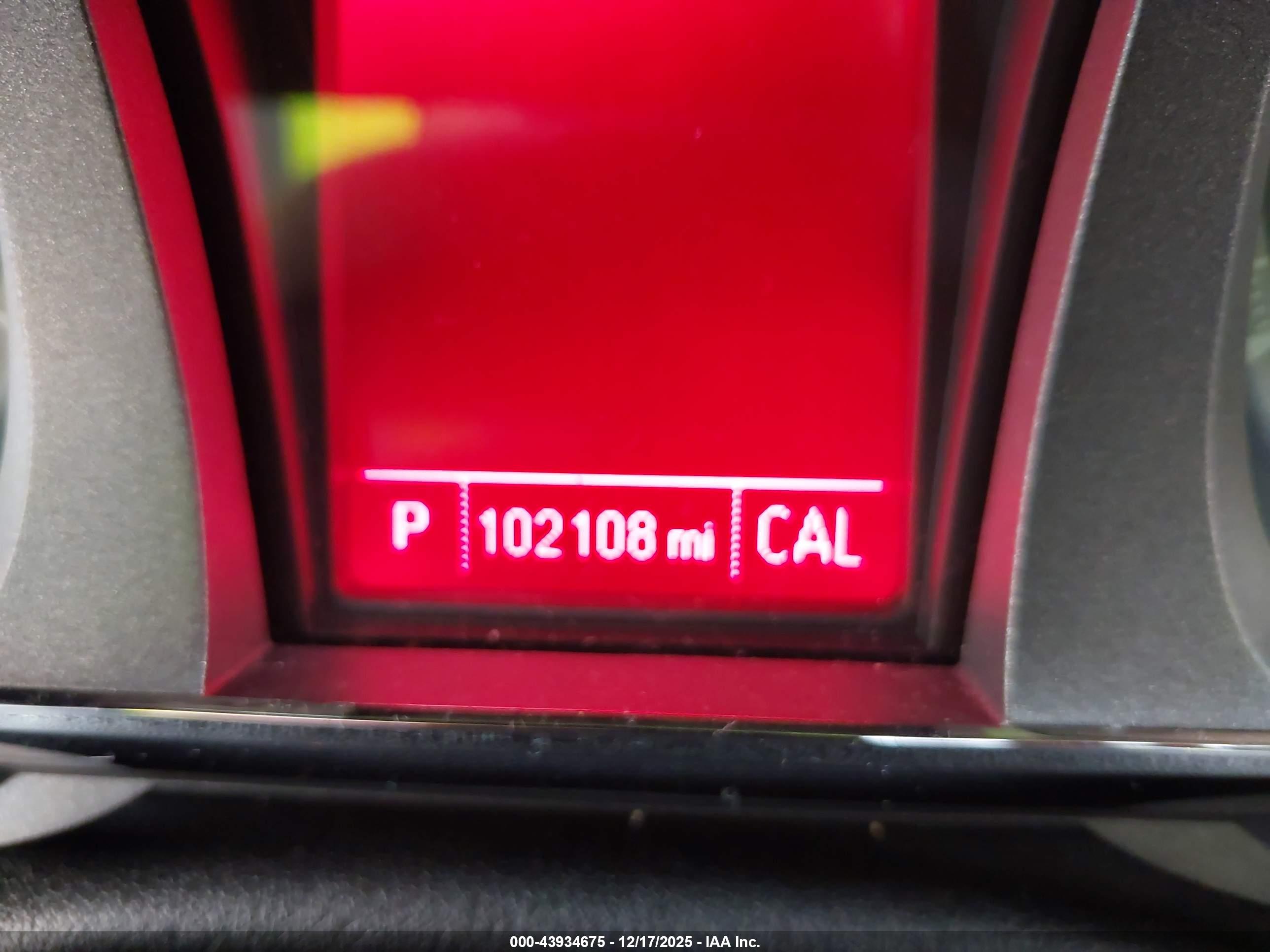 GMC TERRAIN image 7
