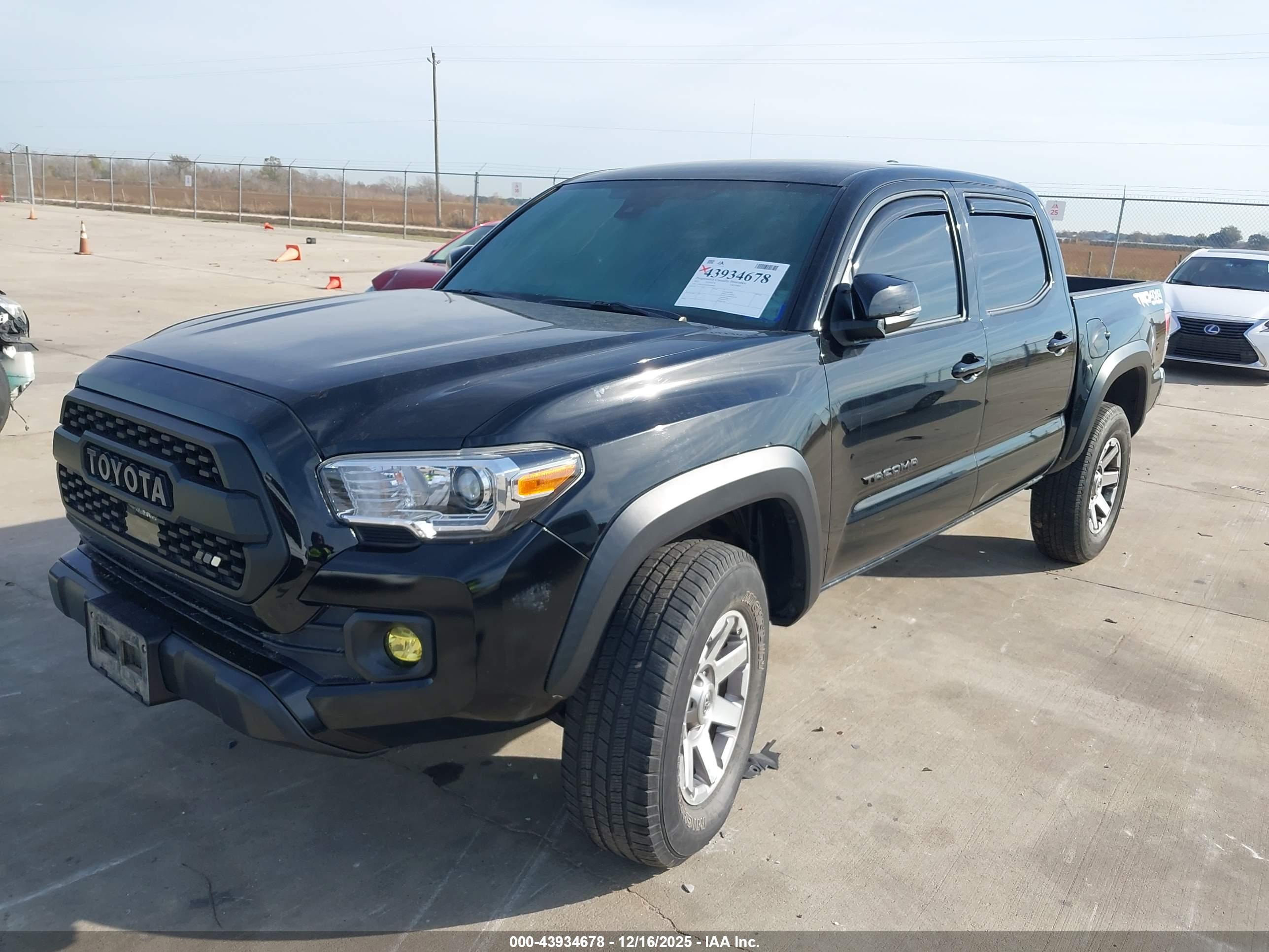 TOYOTA TACOMA image 6