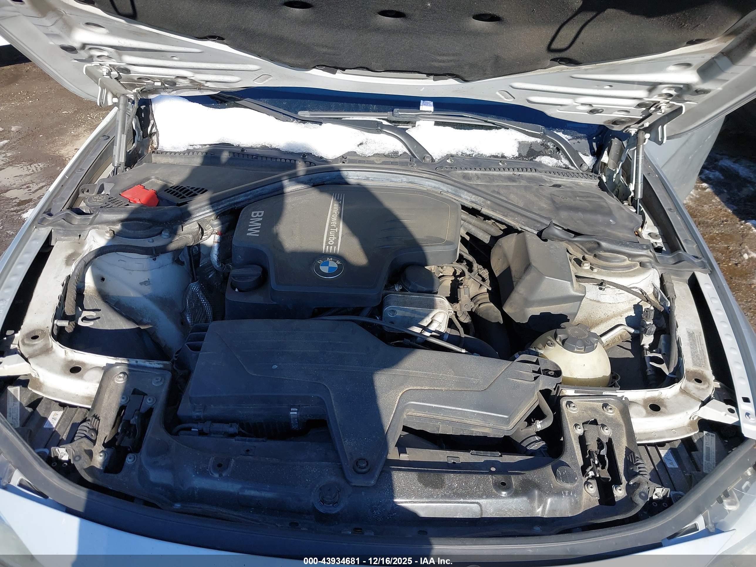 BMW 328I image 10