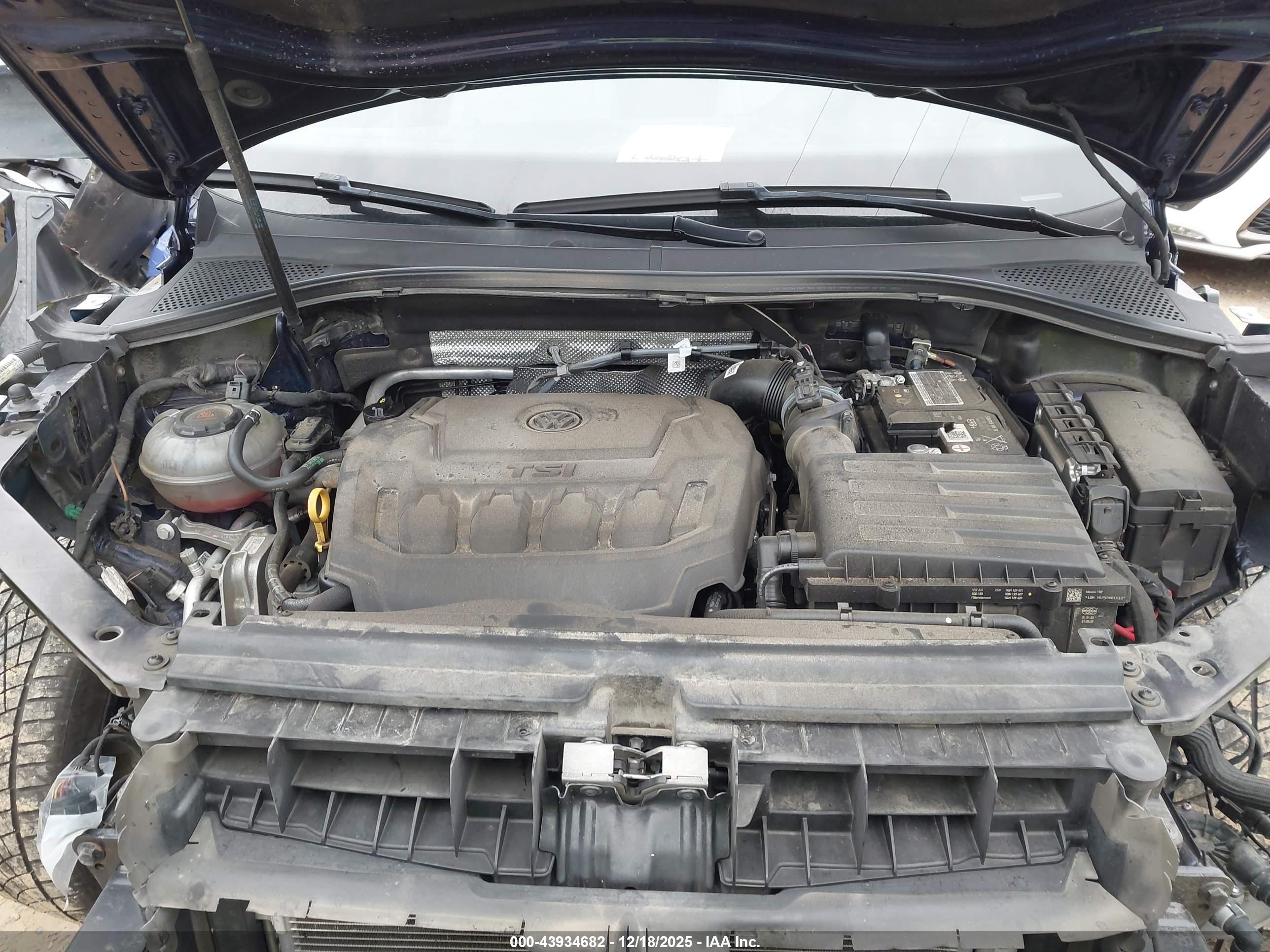 VOLKSWAGEN TIGUAN image 10