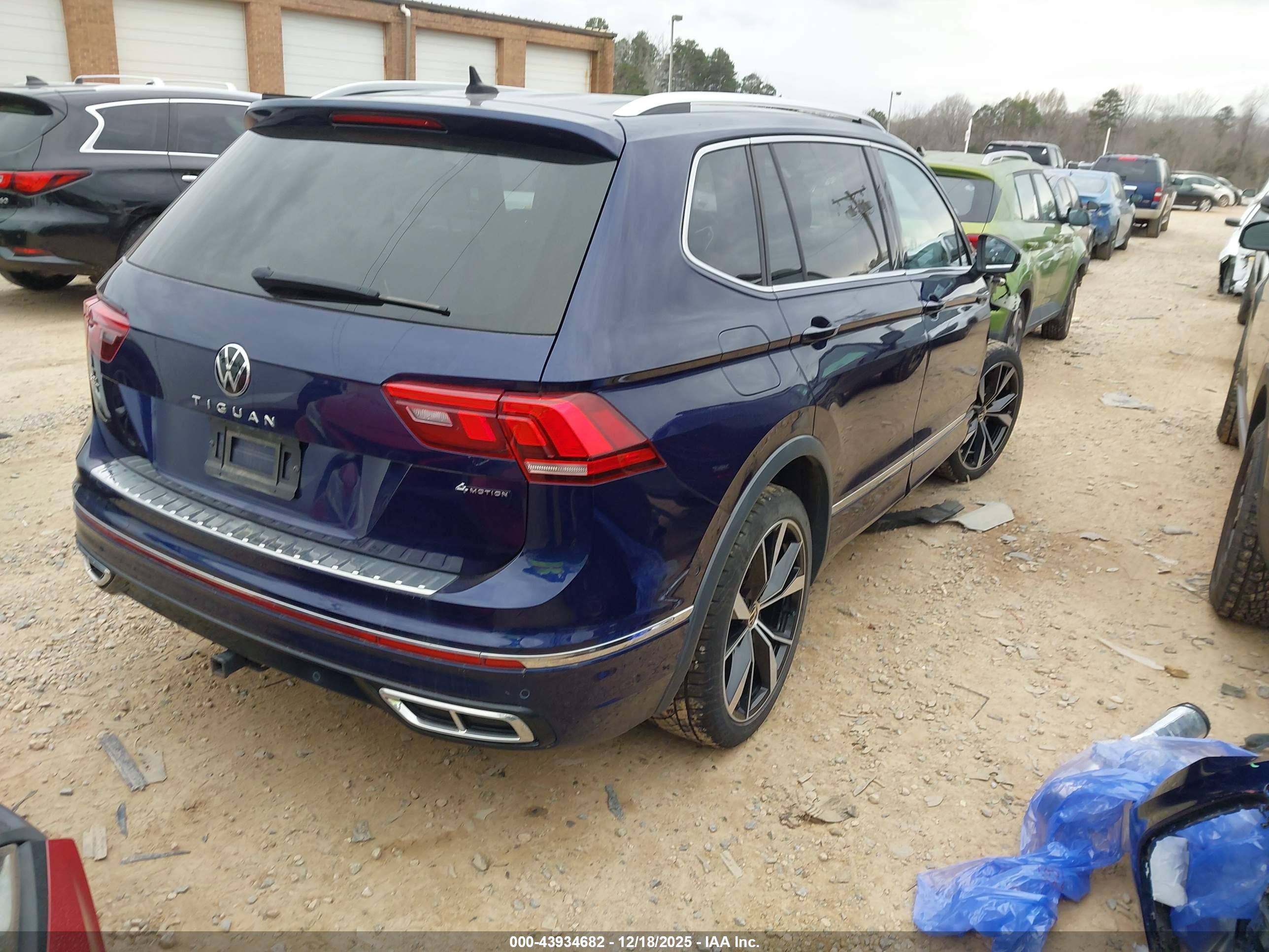 VOLKSWAGEN TIGUAN image 4