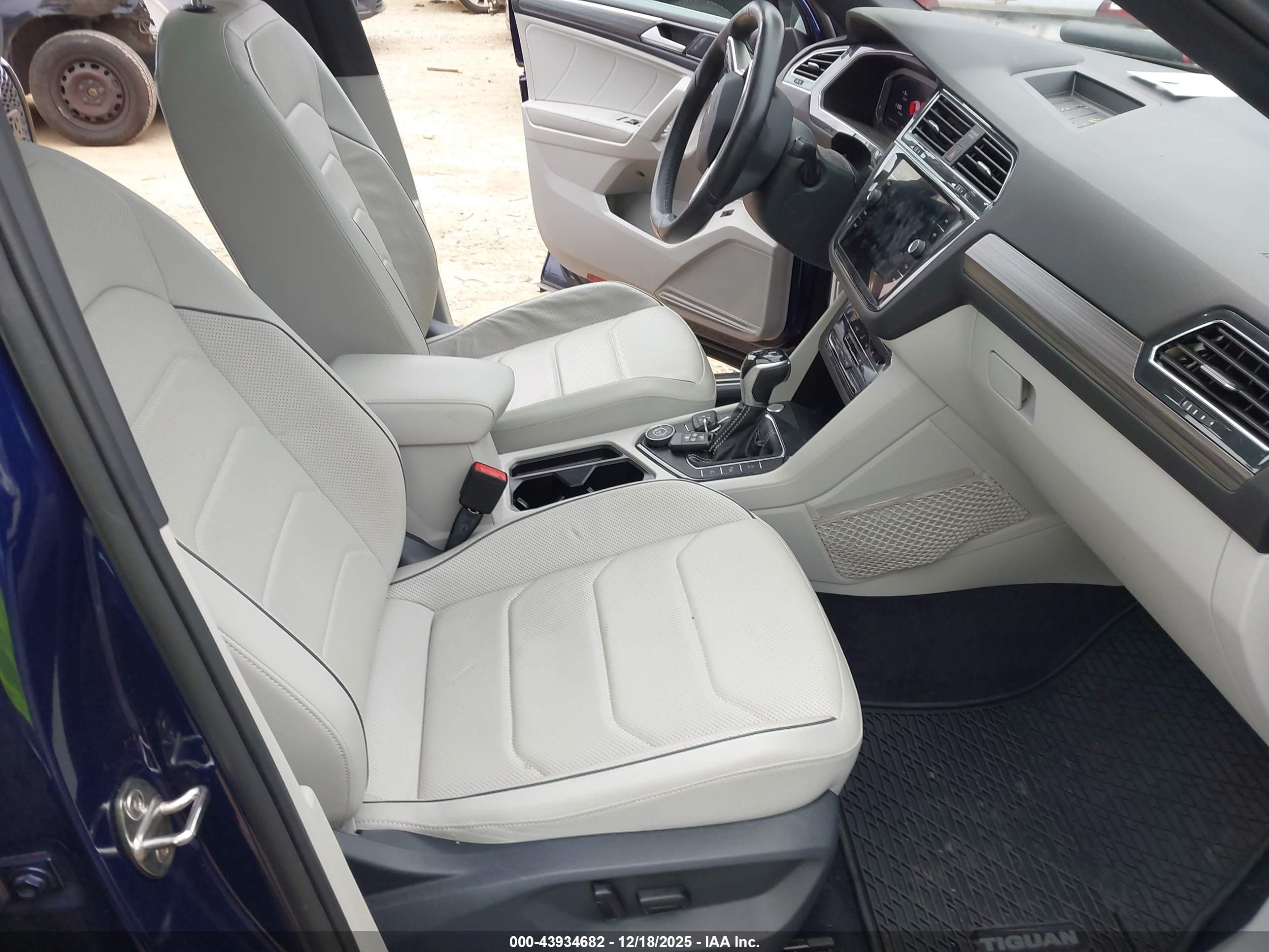 VOLKSWAGEN TIGUAN image 5