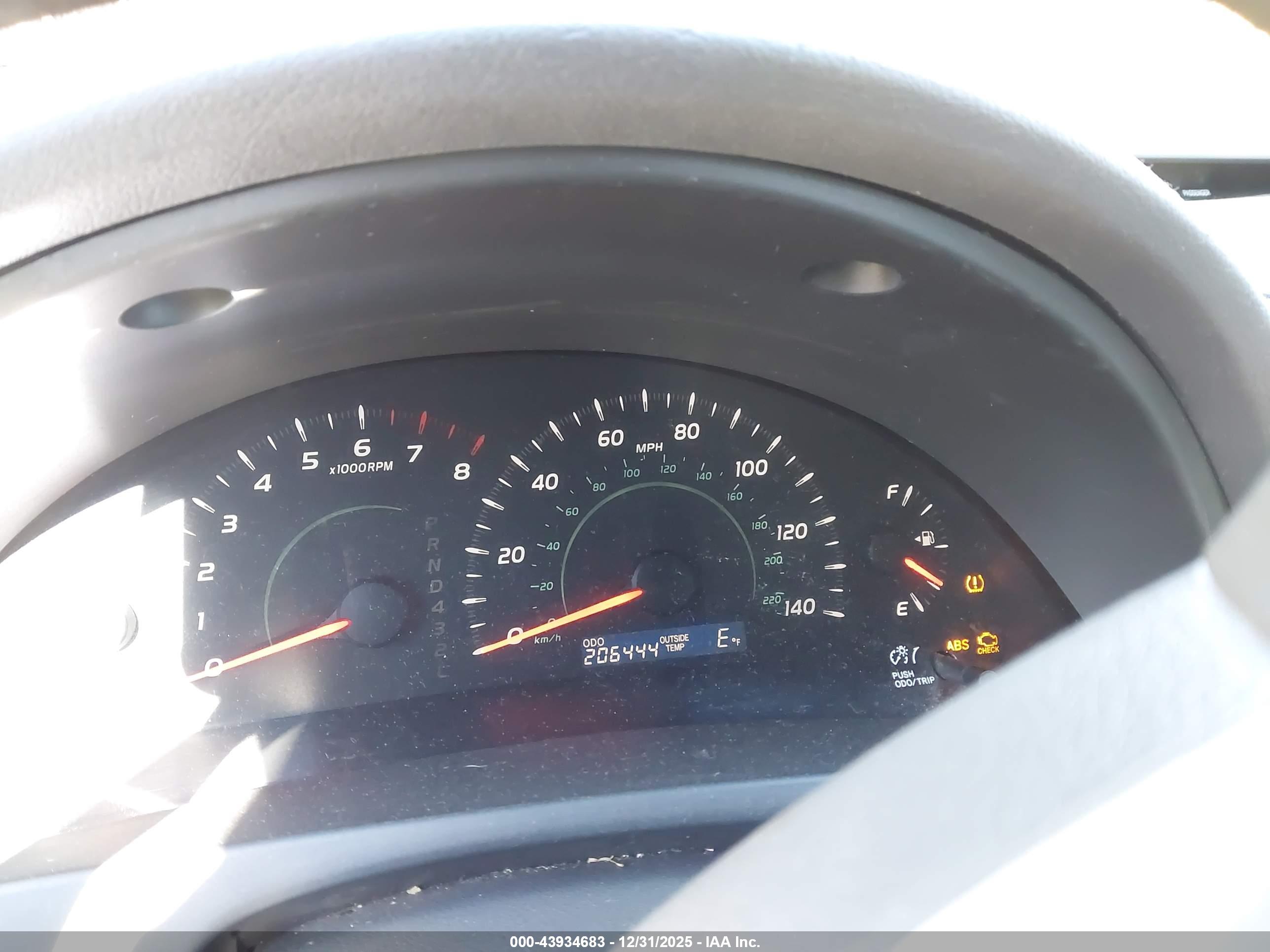 TOYOTA CAMRY image 7