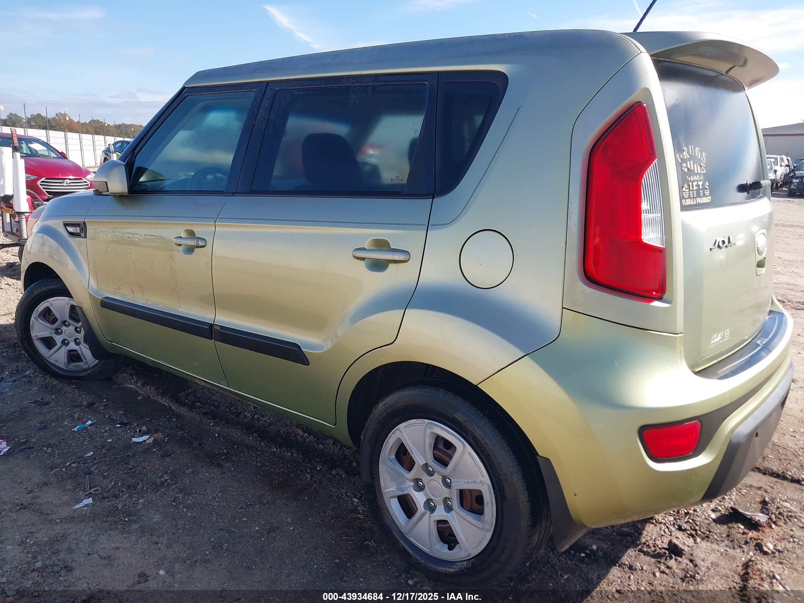 KIA SOUL image 3