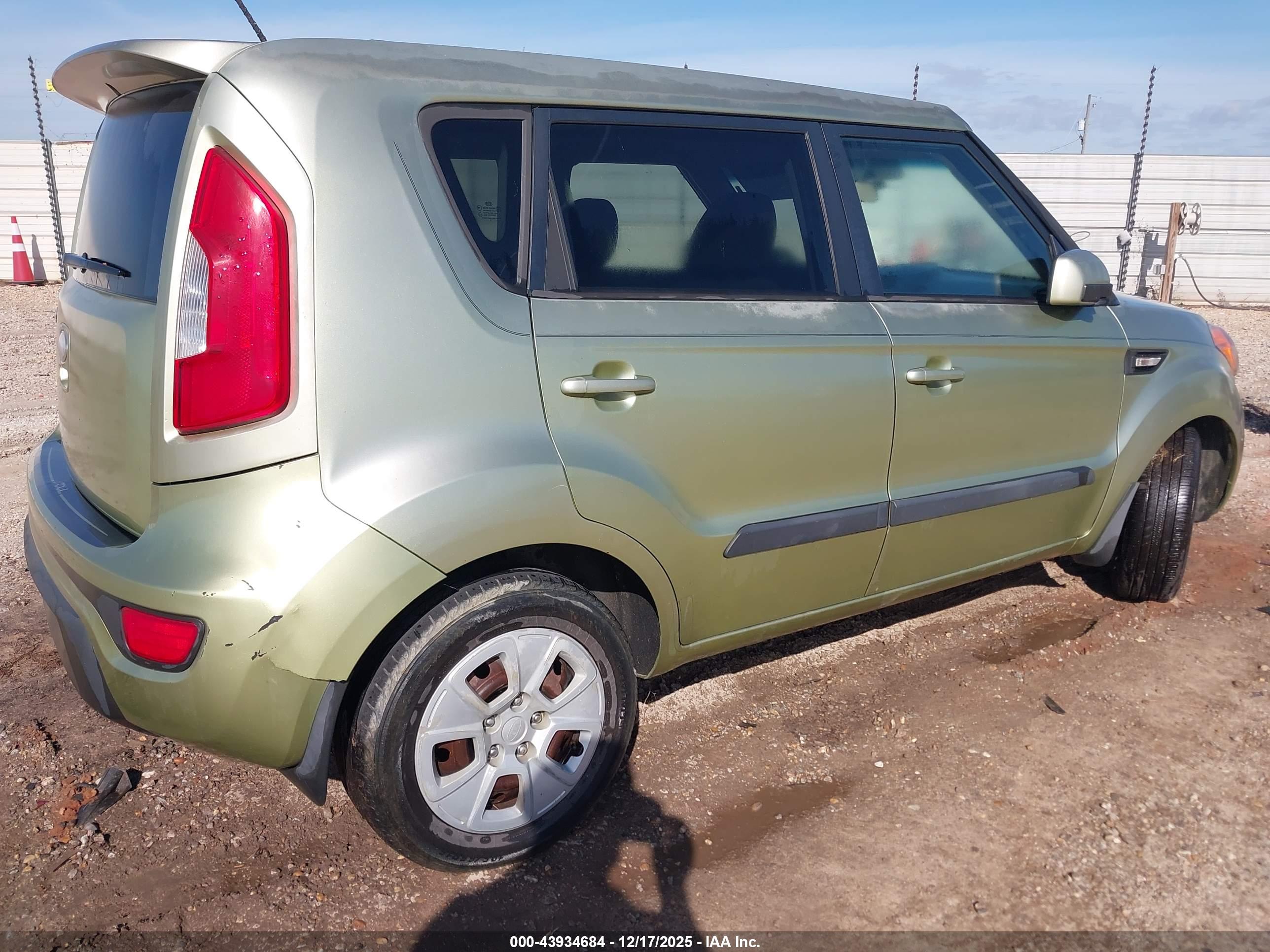 KIA SOUL image 4