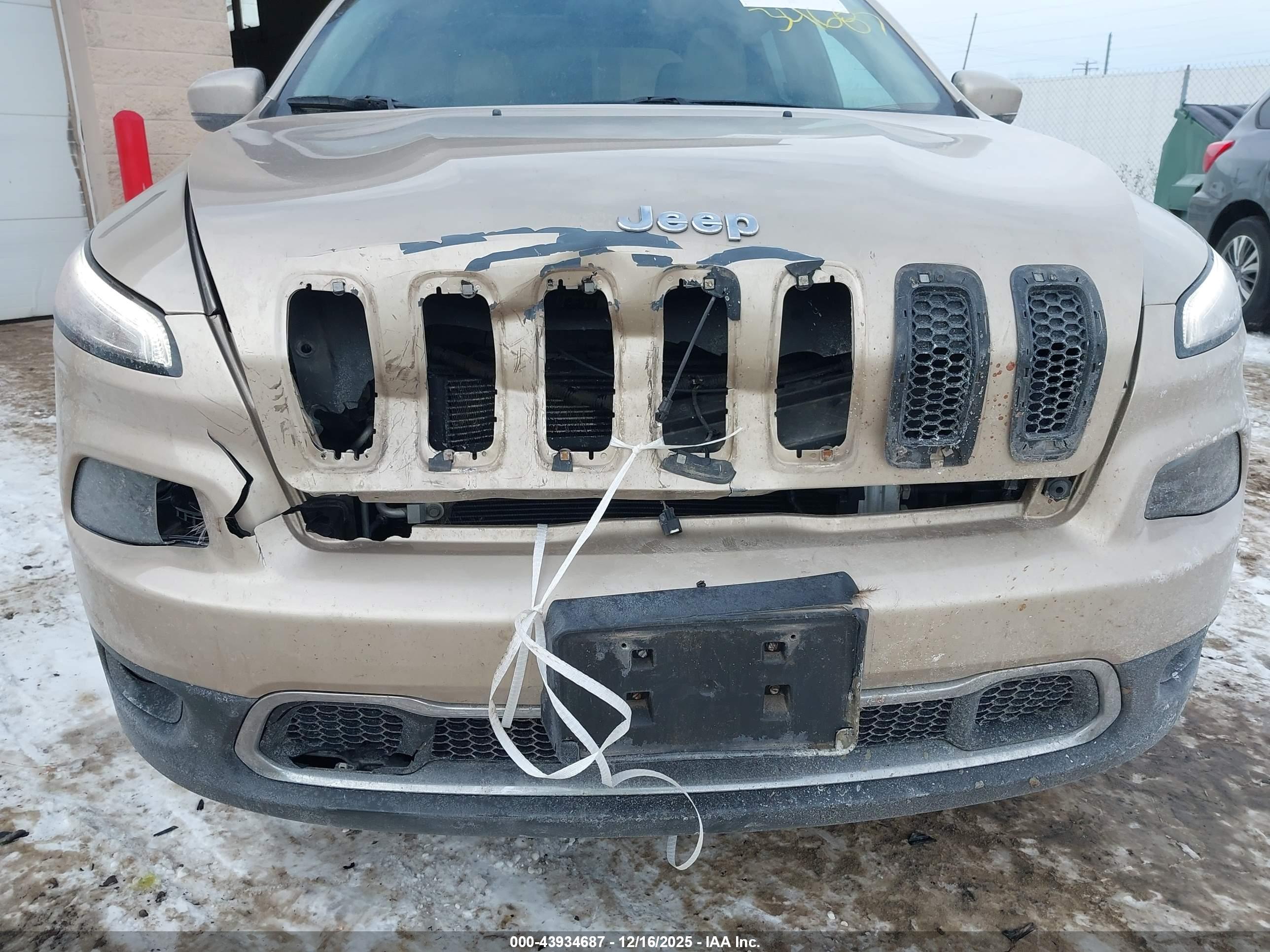 JEEP CHEROKEE image 6