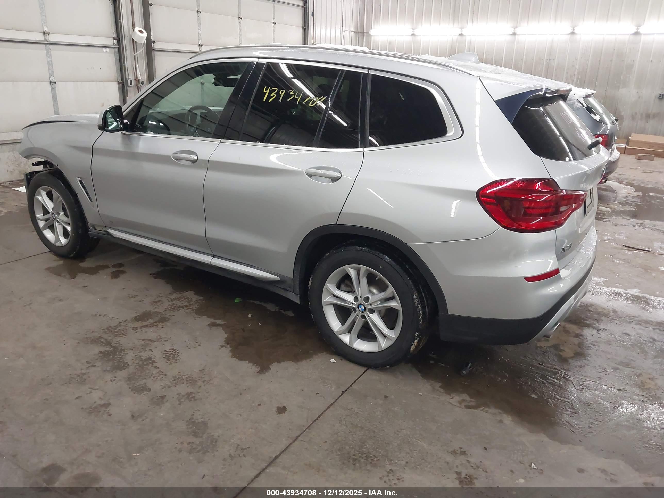 BMW X3 image 3