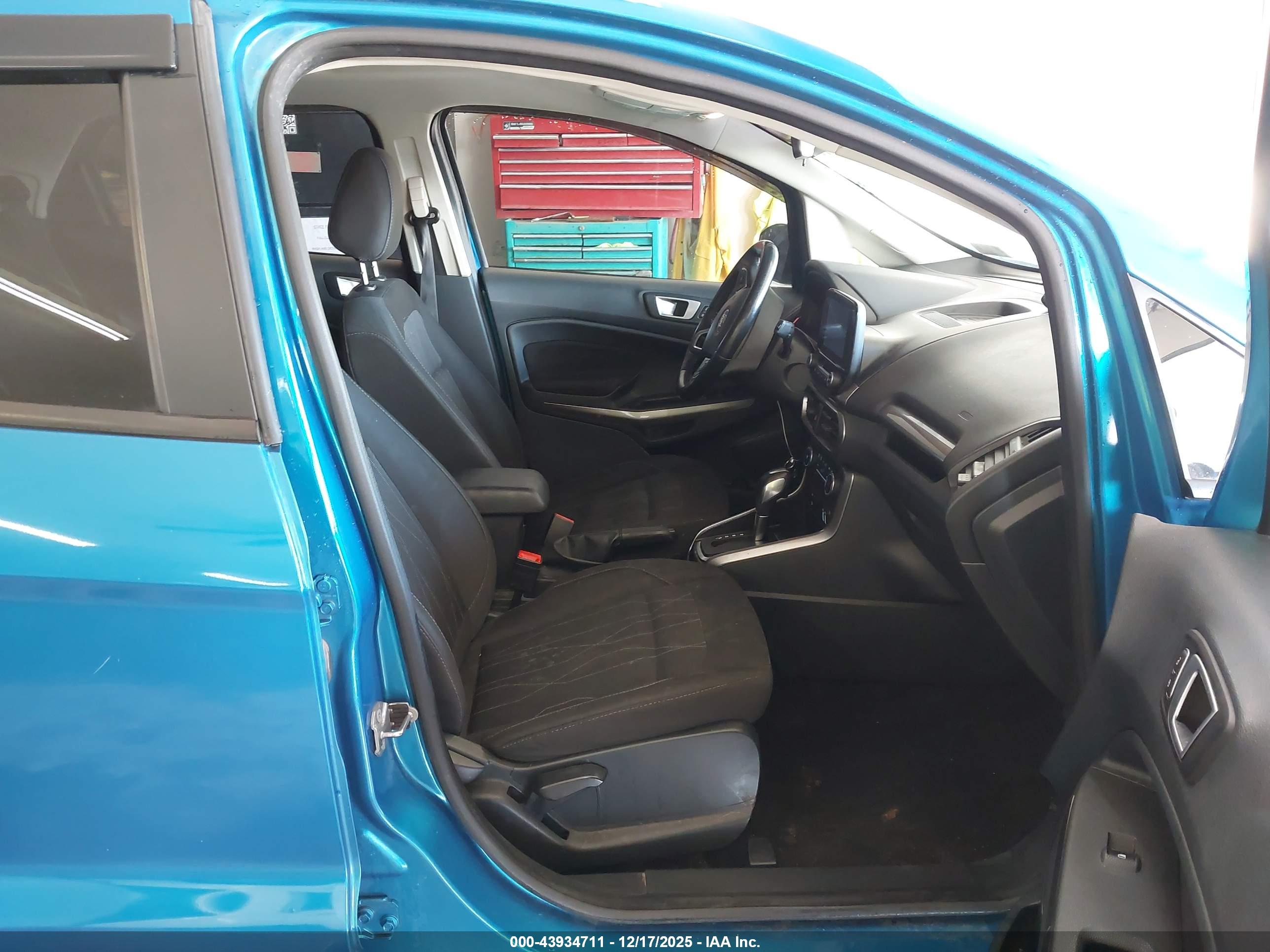 FORD ECOSPORT image 5