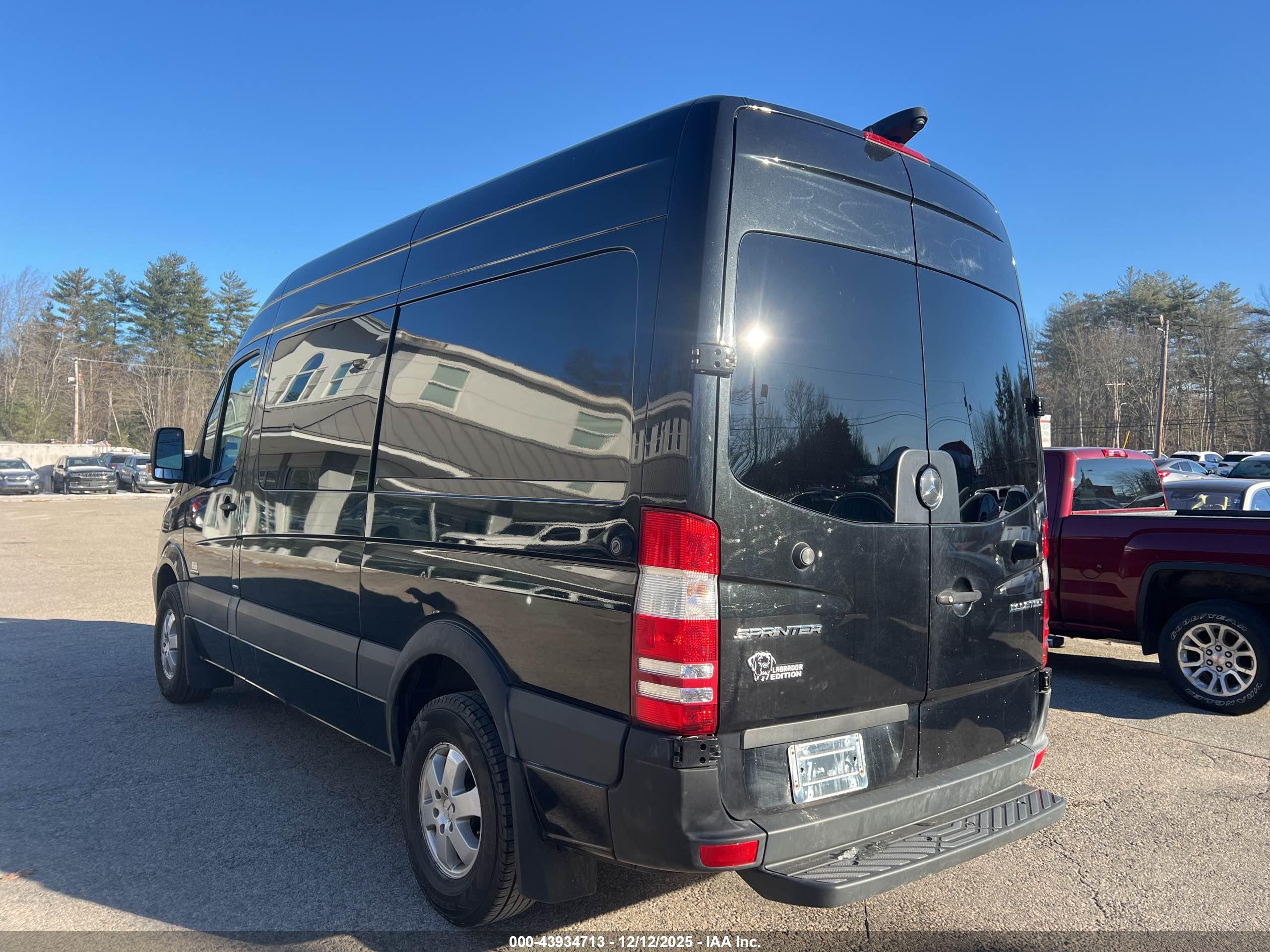 MERCEDES-BENZ SPRINTER image 3