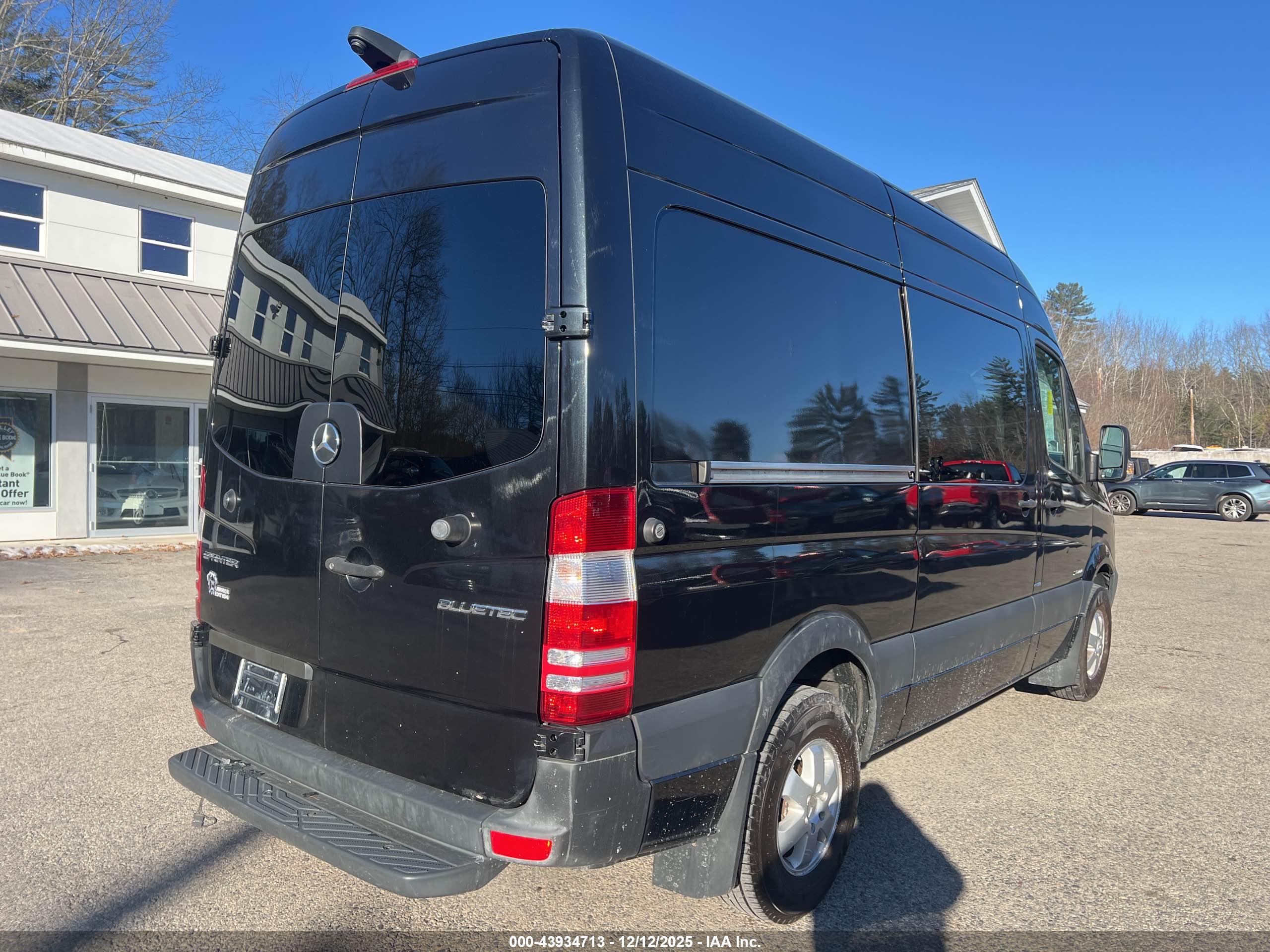 MERCEDES-BENZ SPRINTER image 4