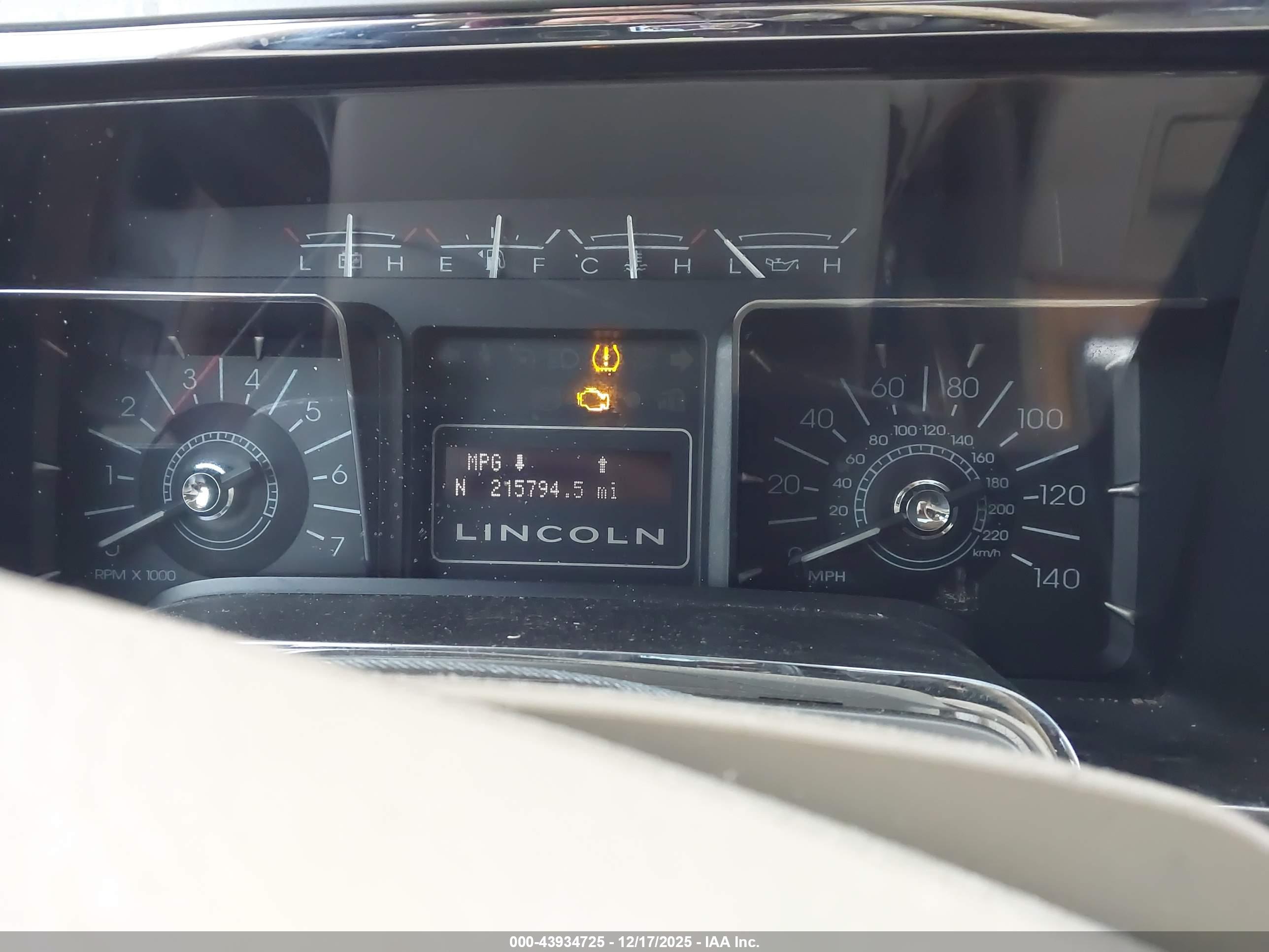 LINCOLN NAVIGATOR image 7