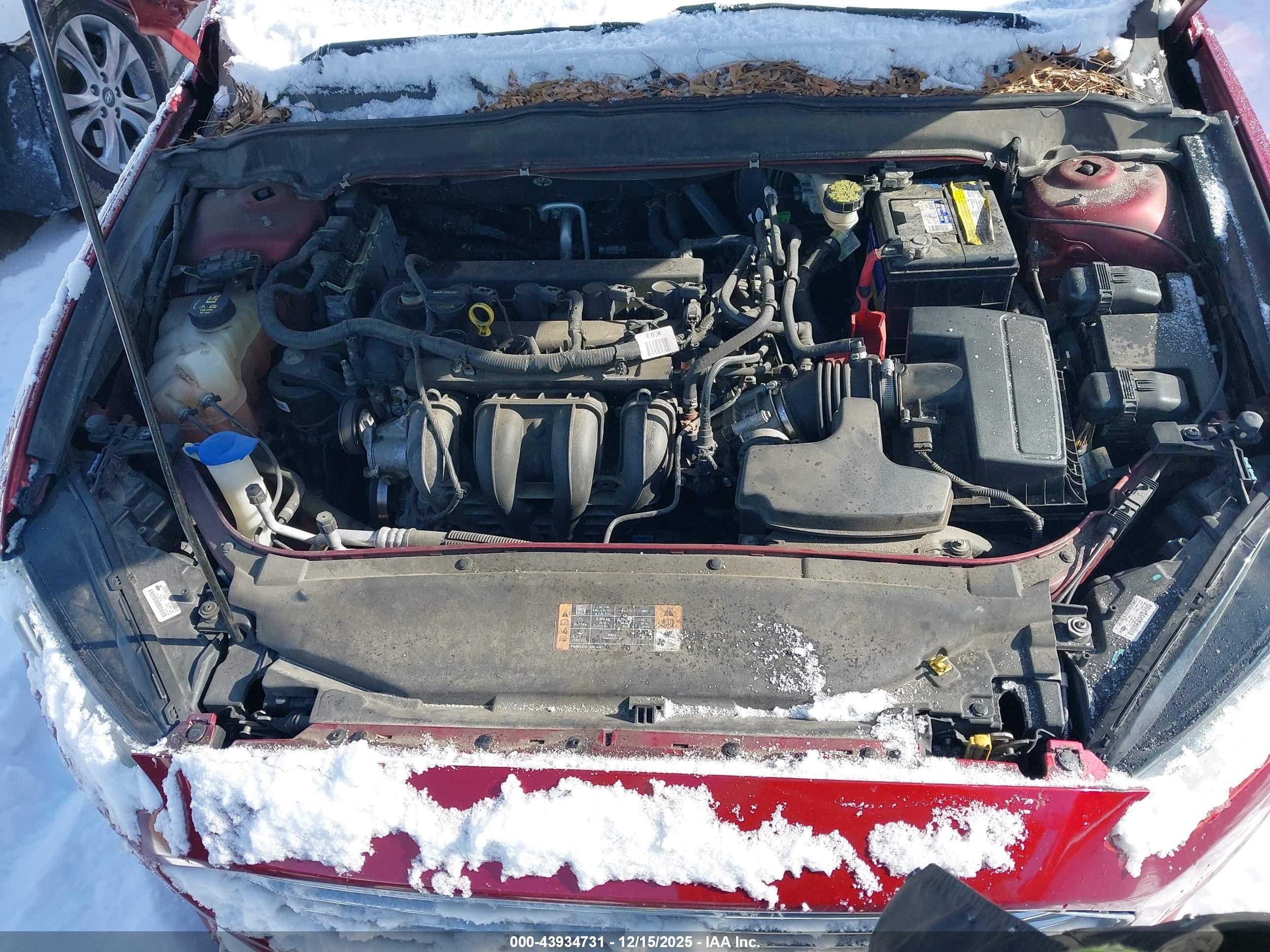 FORD FUSION image 10