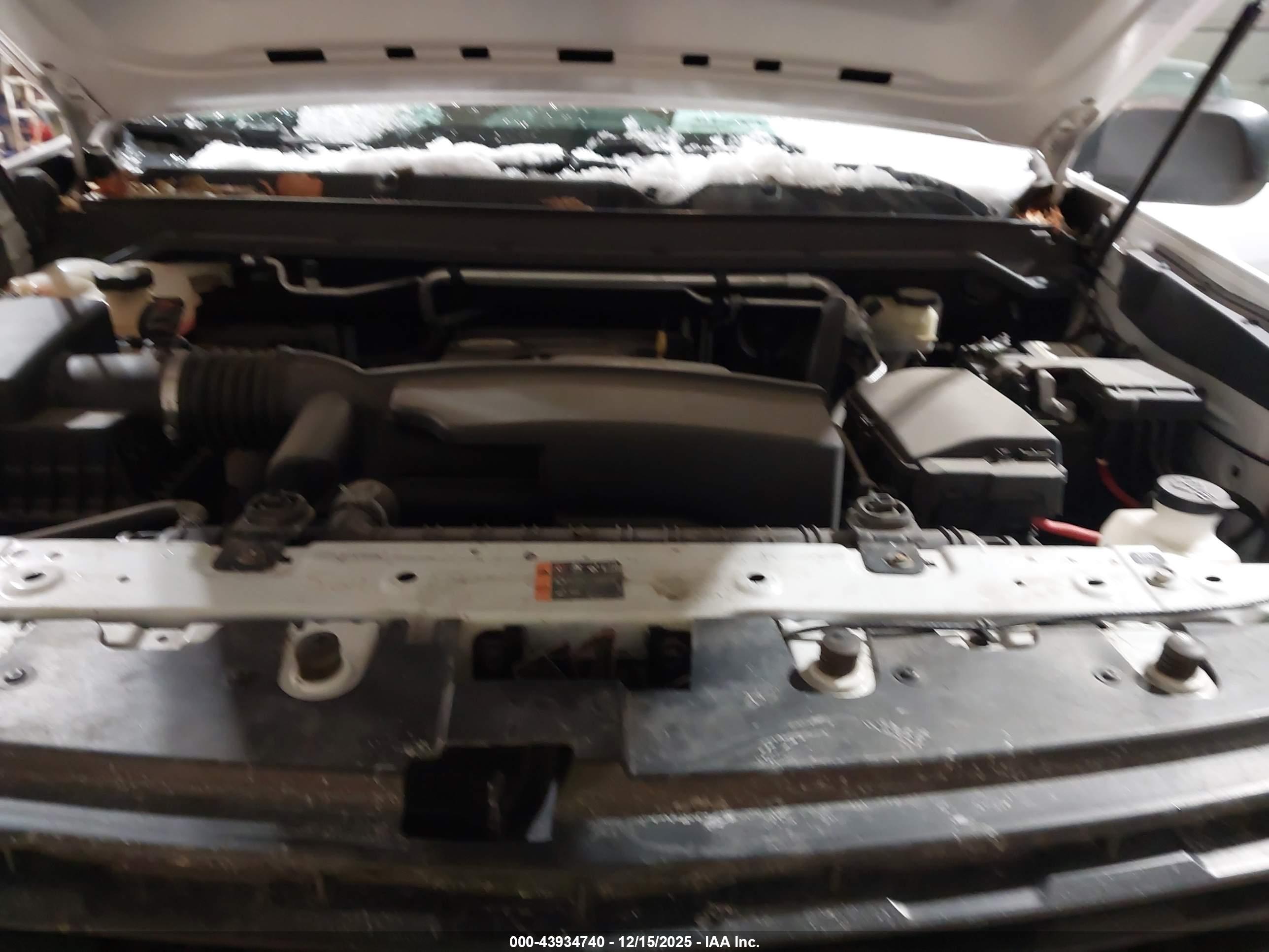 CHEVROLET COLORADO image 10