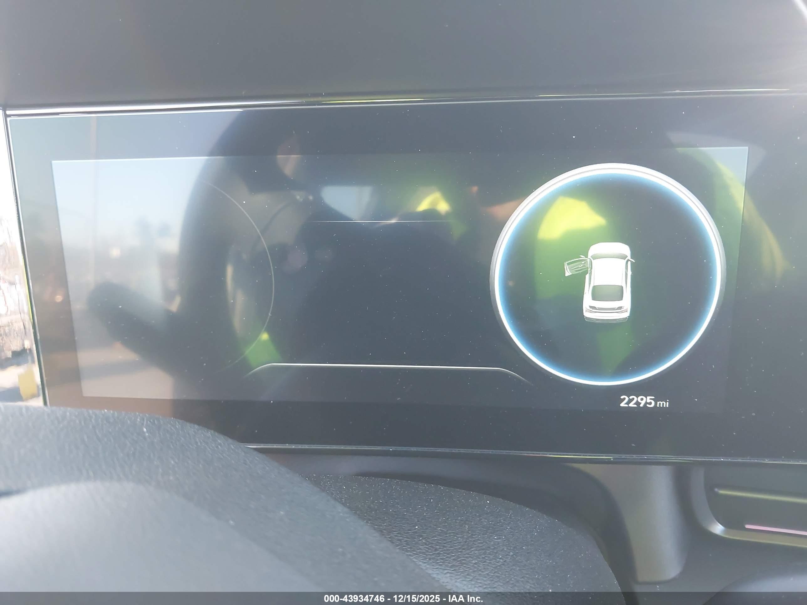 HYUNDAI ELANTRA image 7