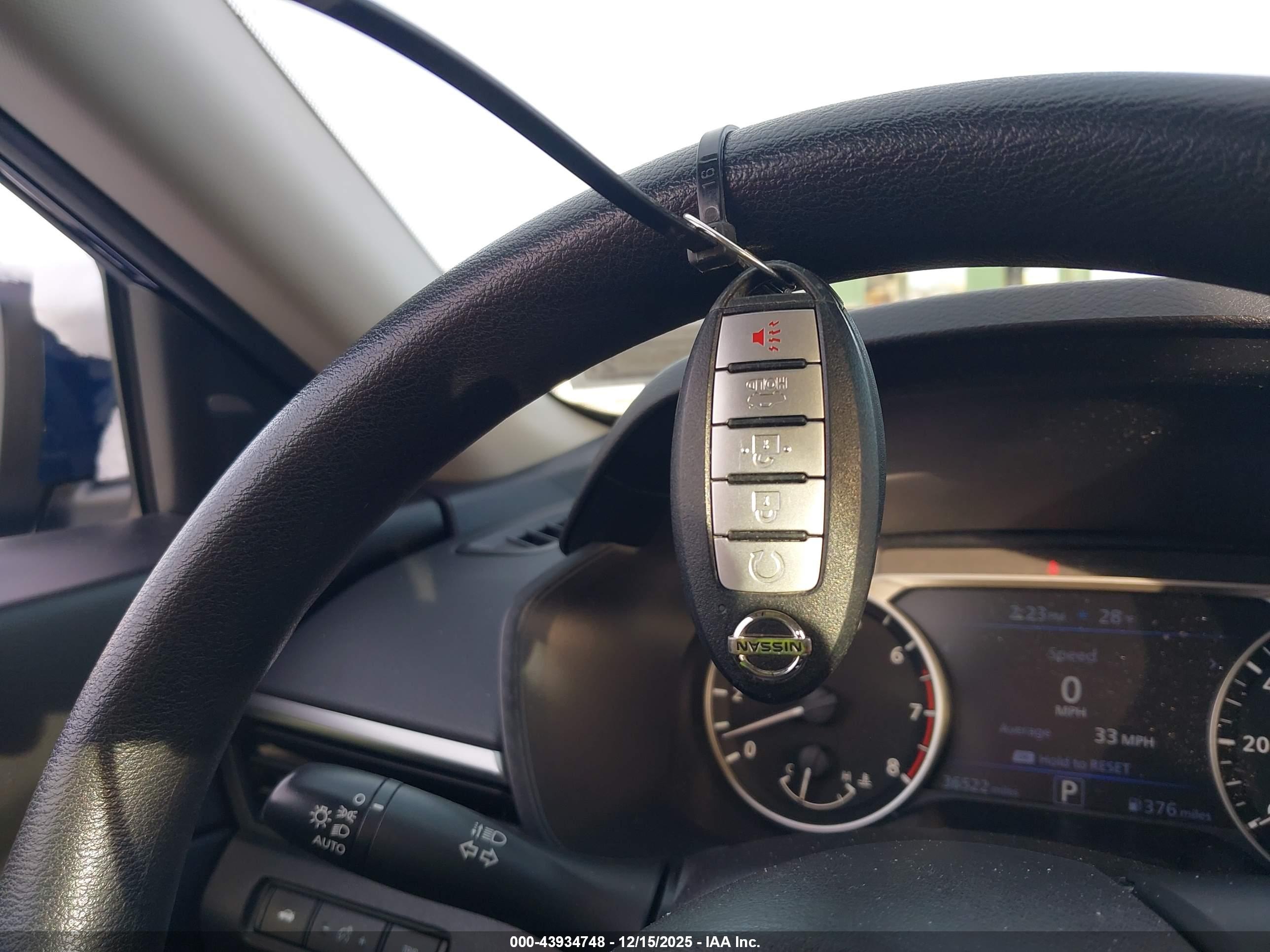 NISSAN ALTIMA image 11
