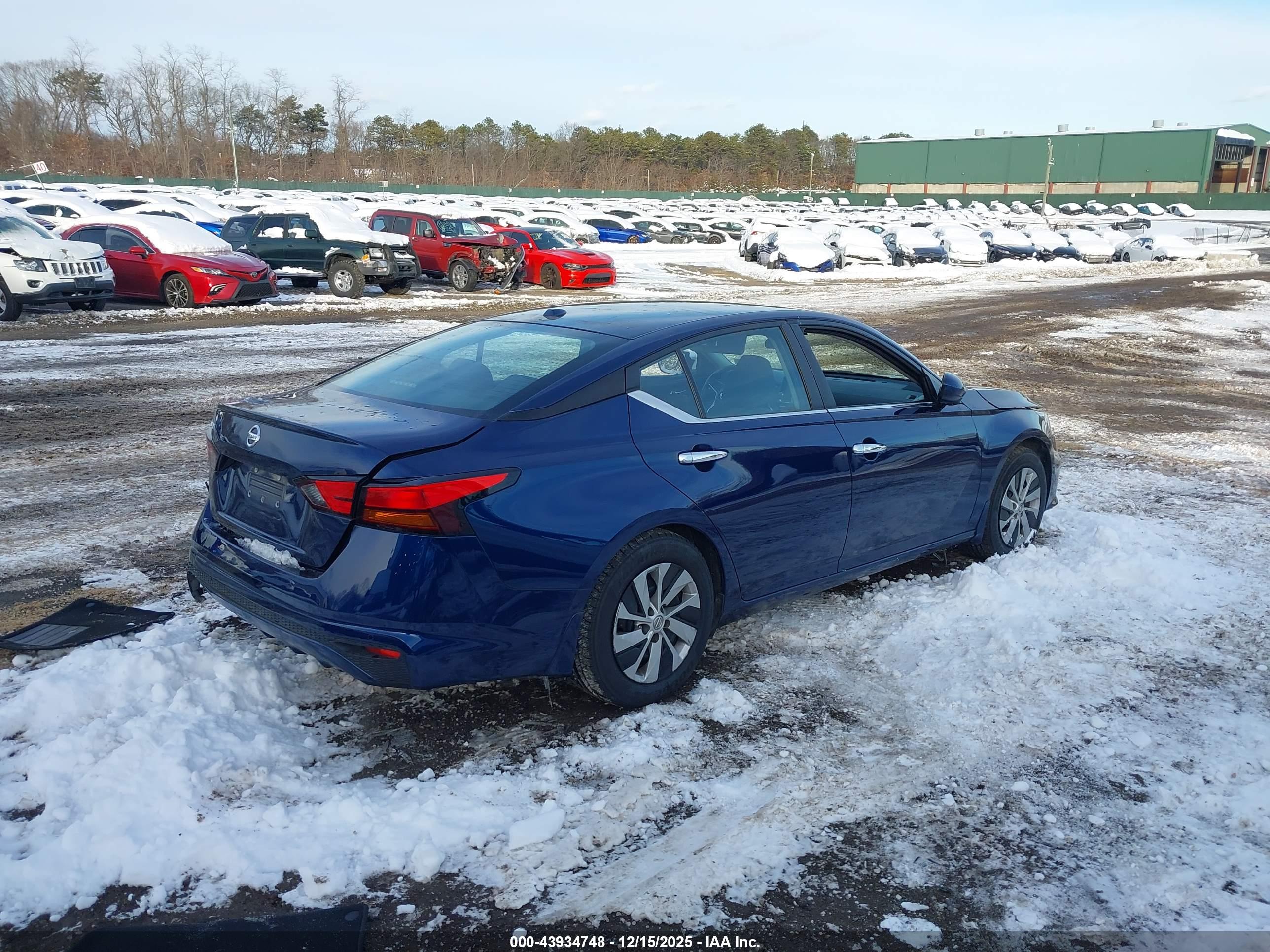 NISSAN ALTIMA image 4