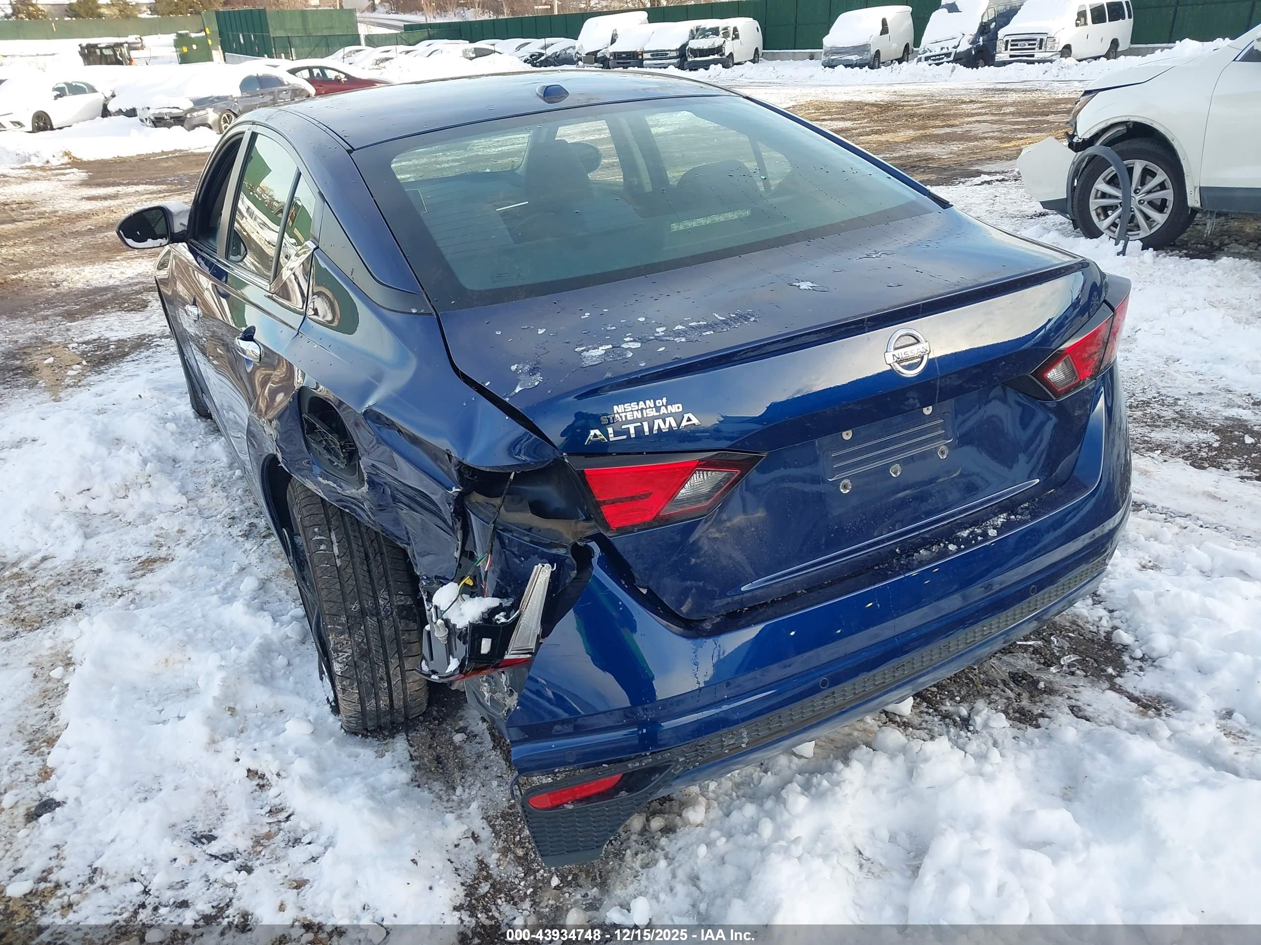 NISSAN ALTIMA image 6