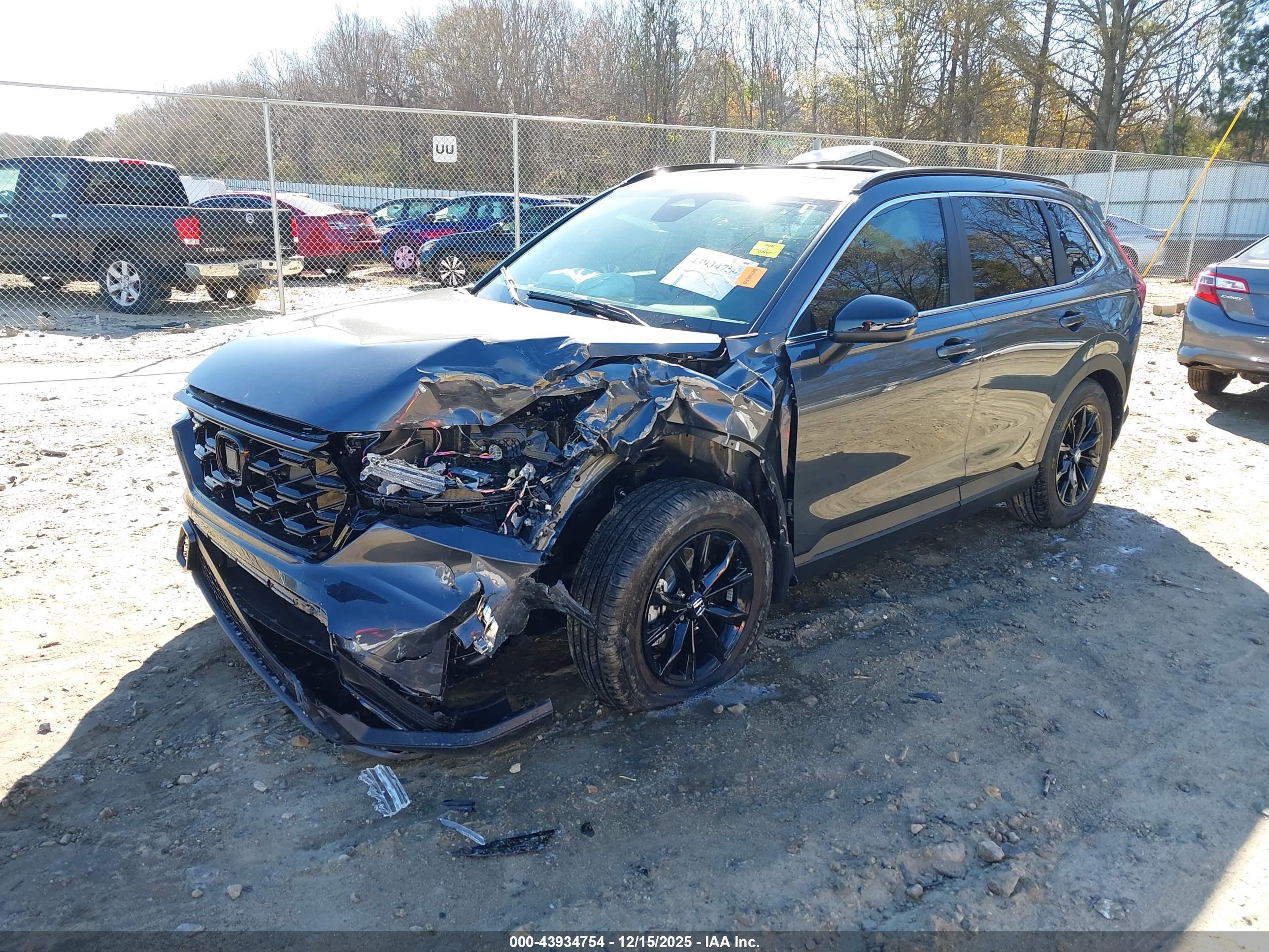 HONDA CR-V image 2