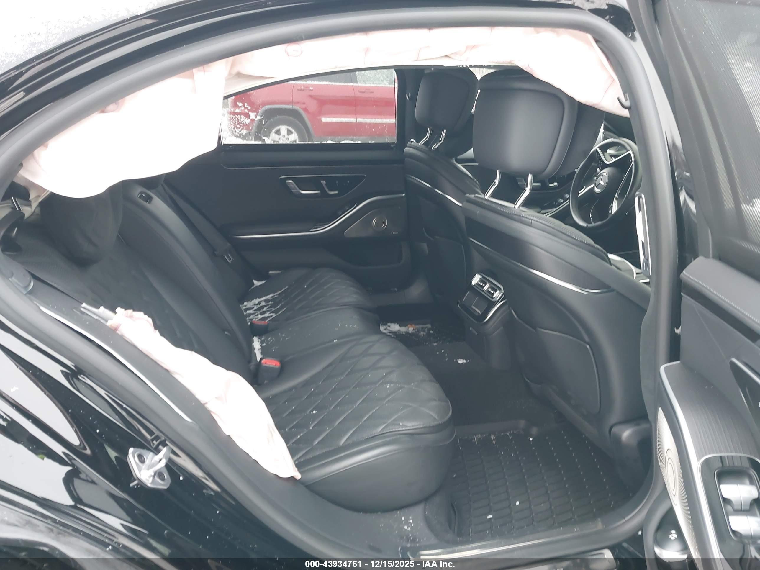 MERCEDES-BENZ S image 8