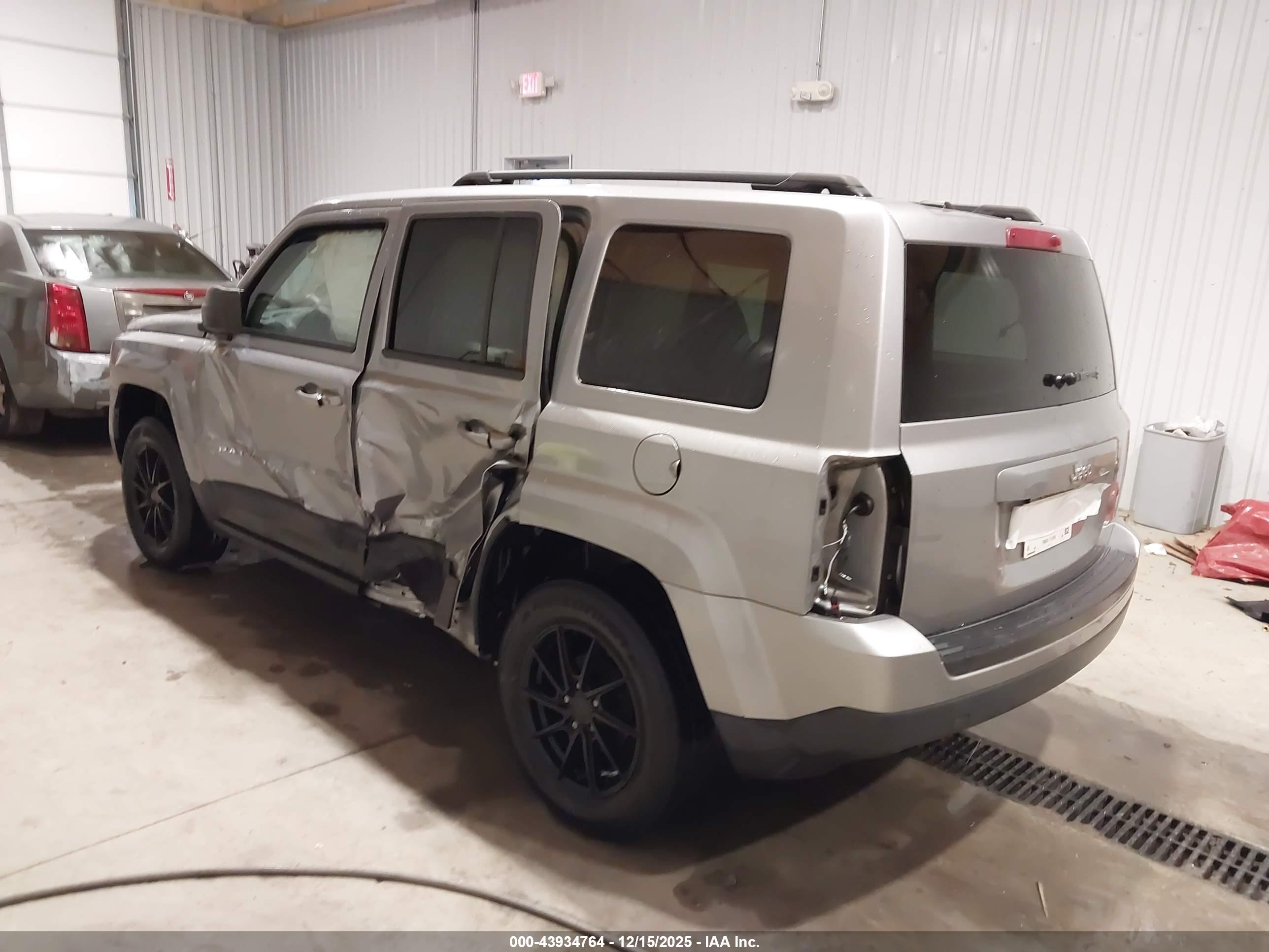 JEEP PATRIOT image 3