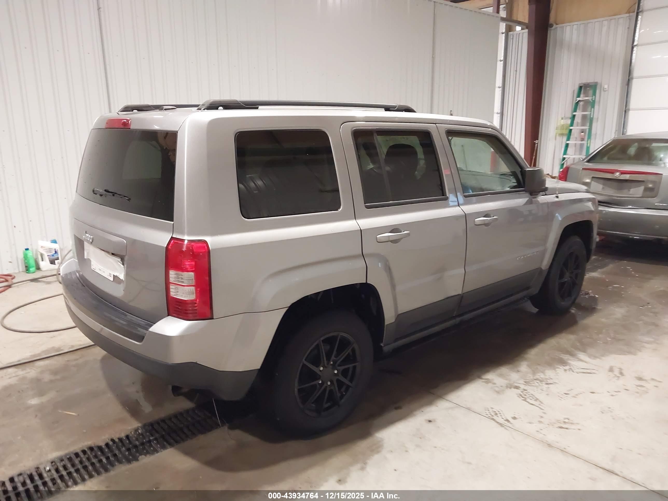 JEEP PATRIOT image 4