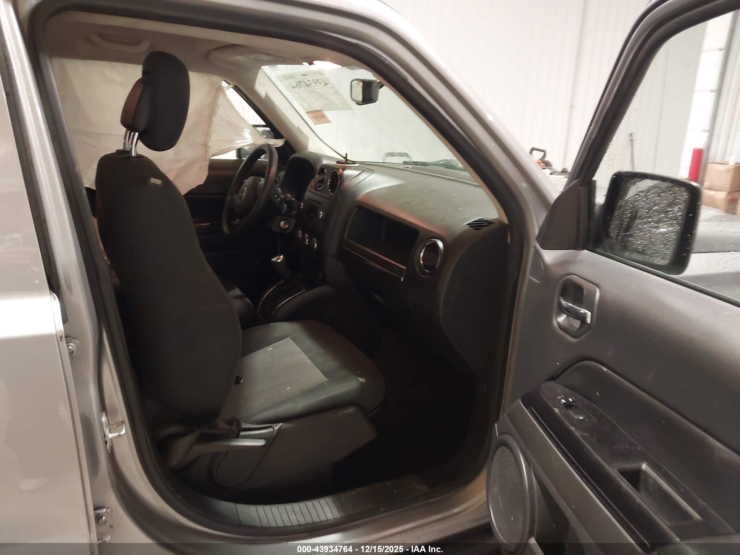 JEEP PATRIOT image 5