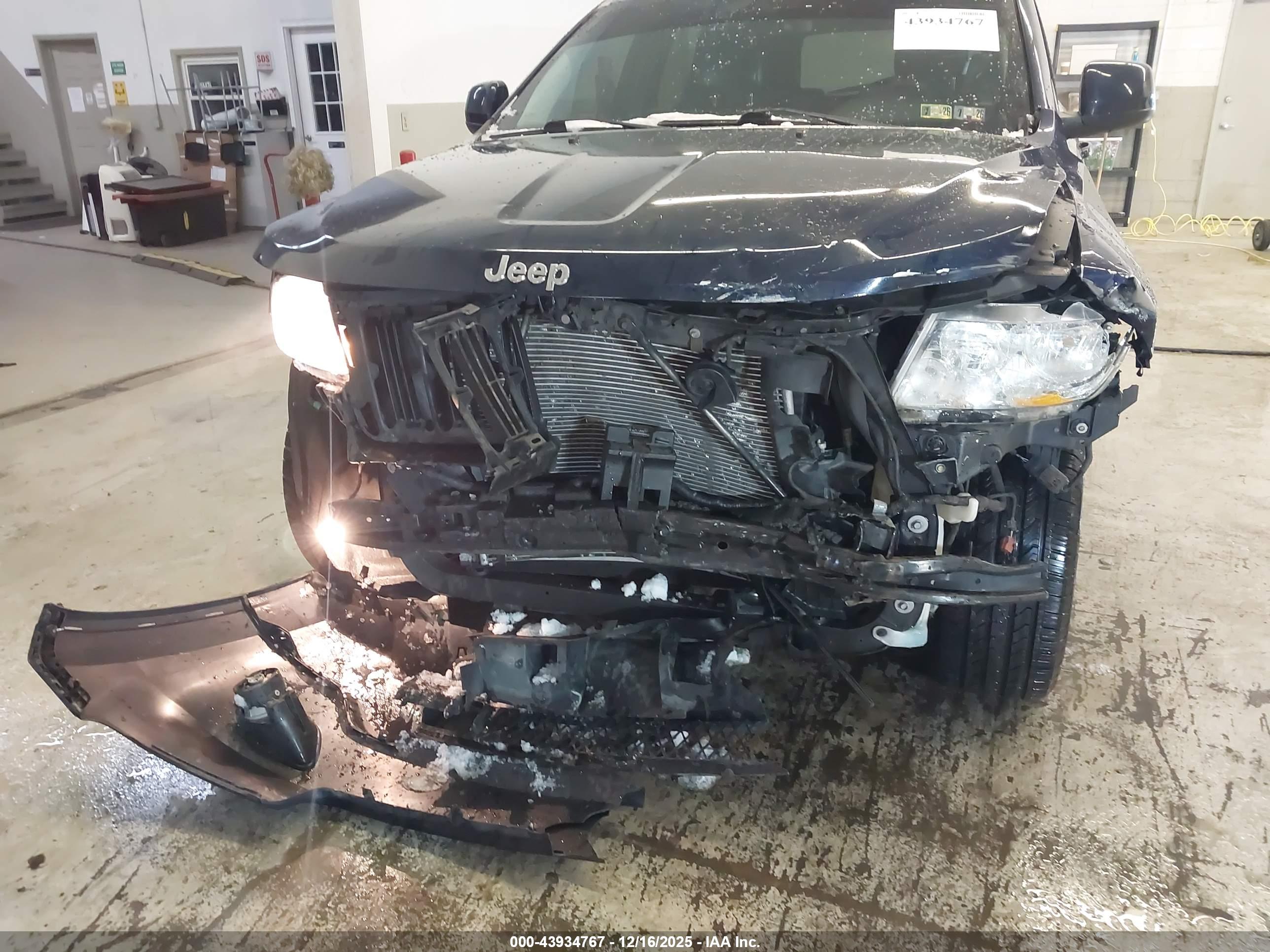 JEEP GRAND image 6