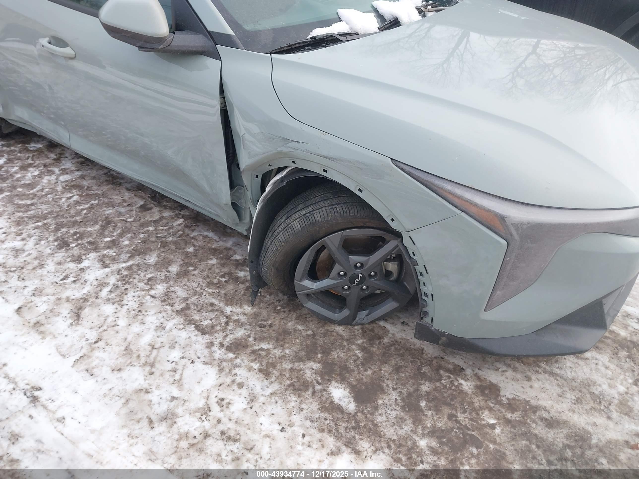 KIA K4 image 6