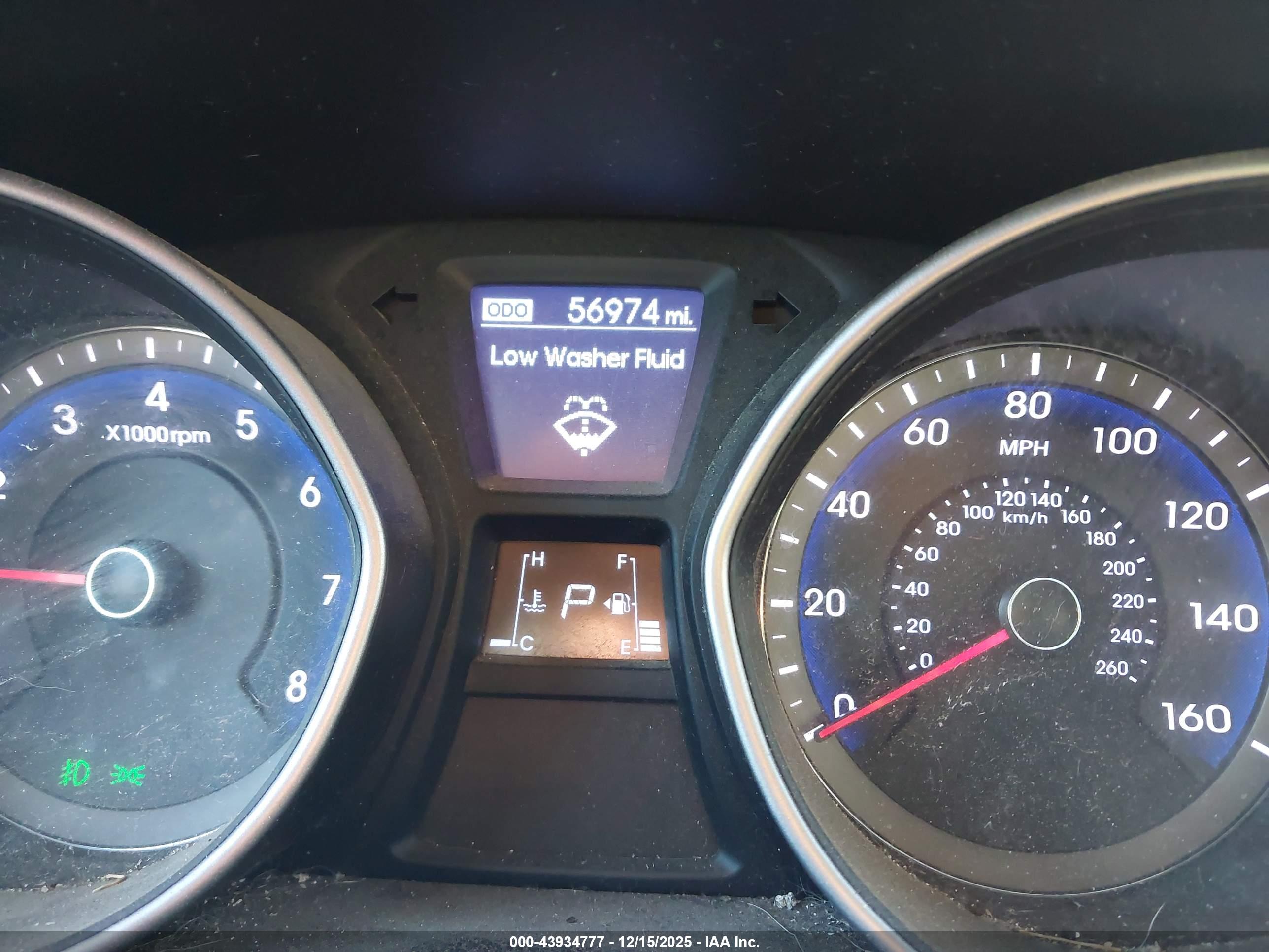HYUNDAI ELANTRA image 7