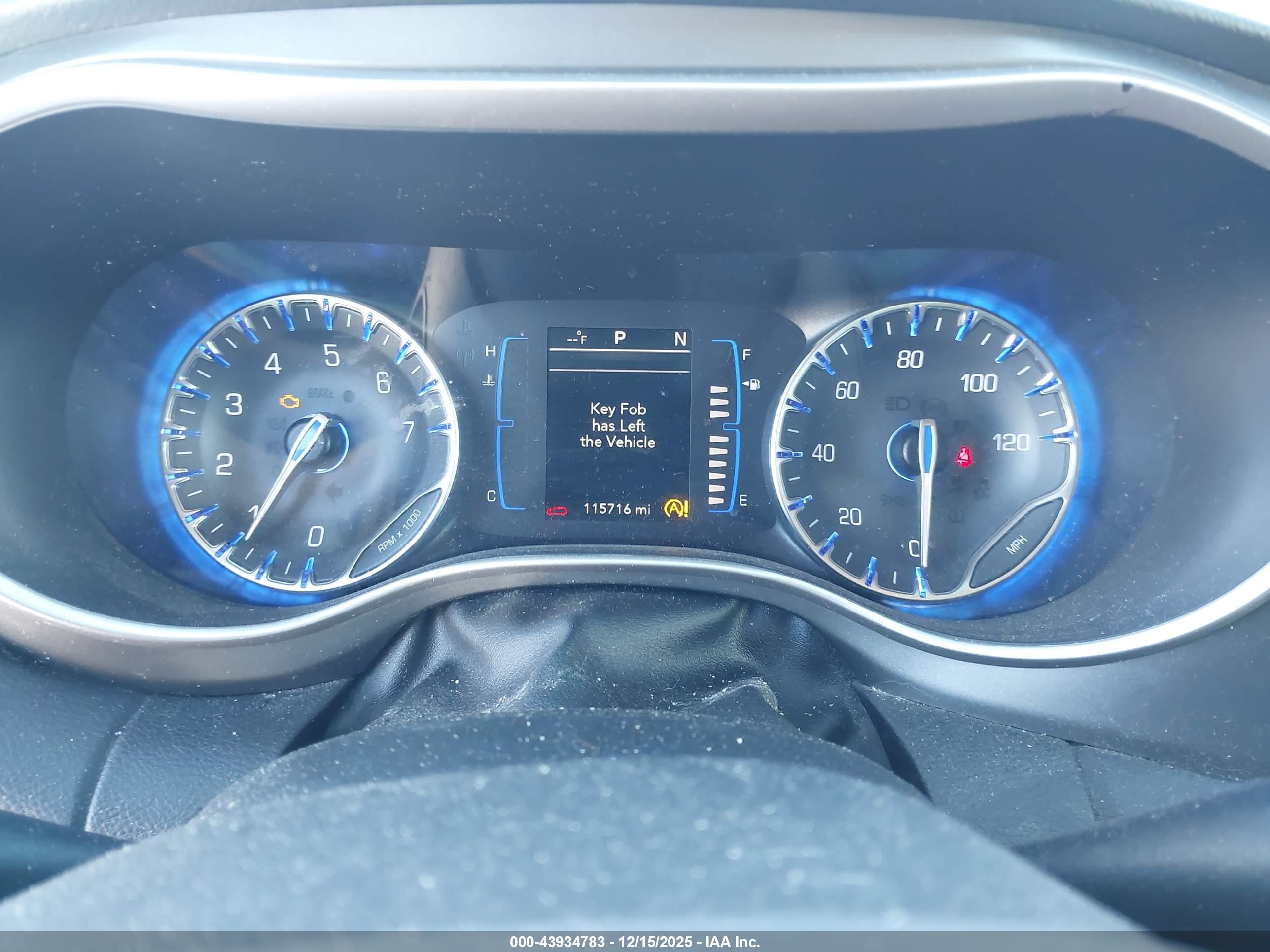 CHRYSLER PACIFICA image 7