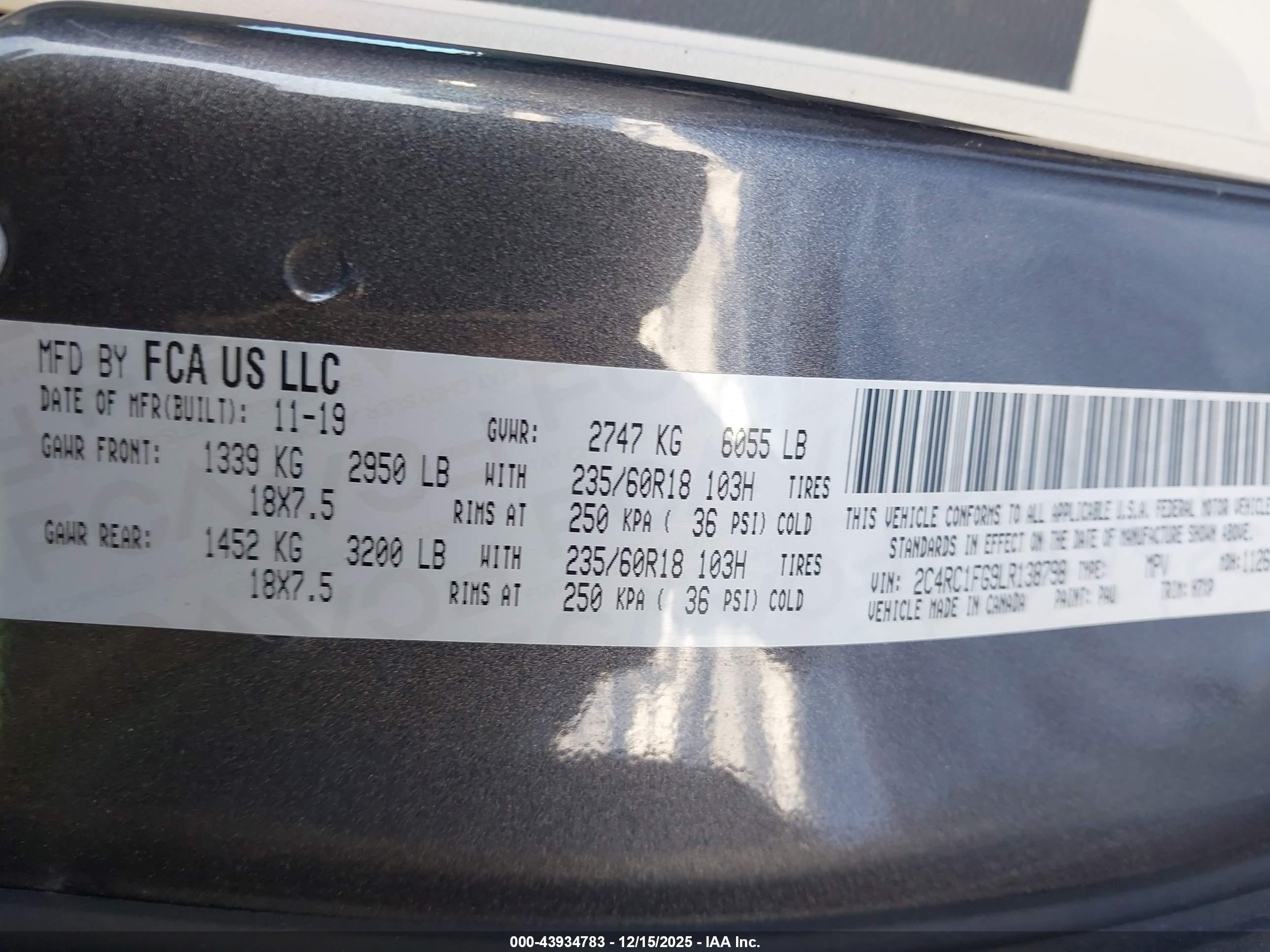 CHRYSLER PACIFICA image 9