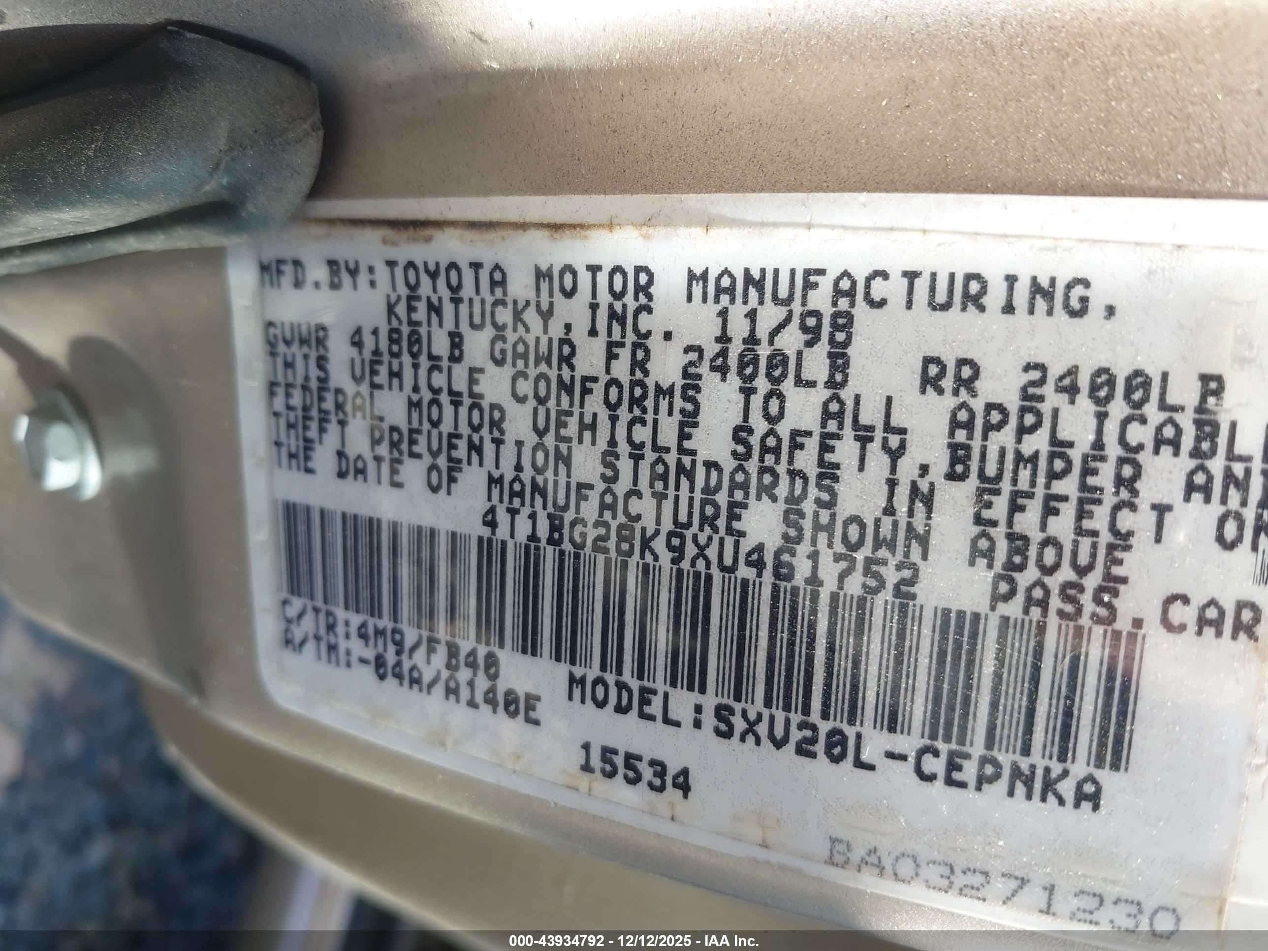 TOYOTA CAMRY image 9