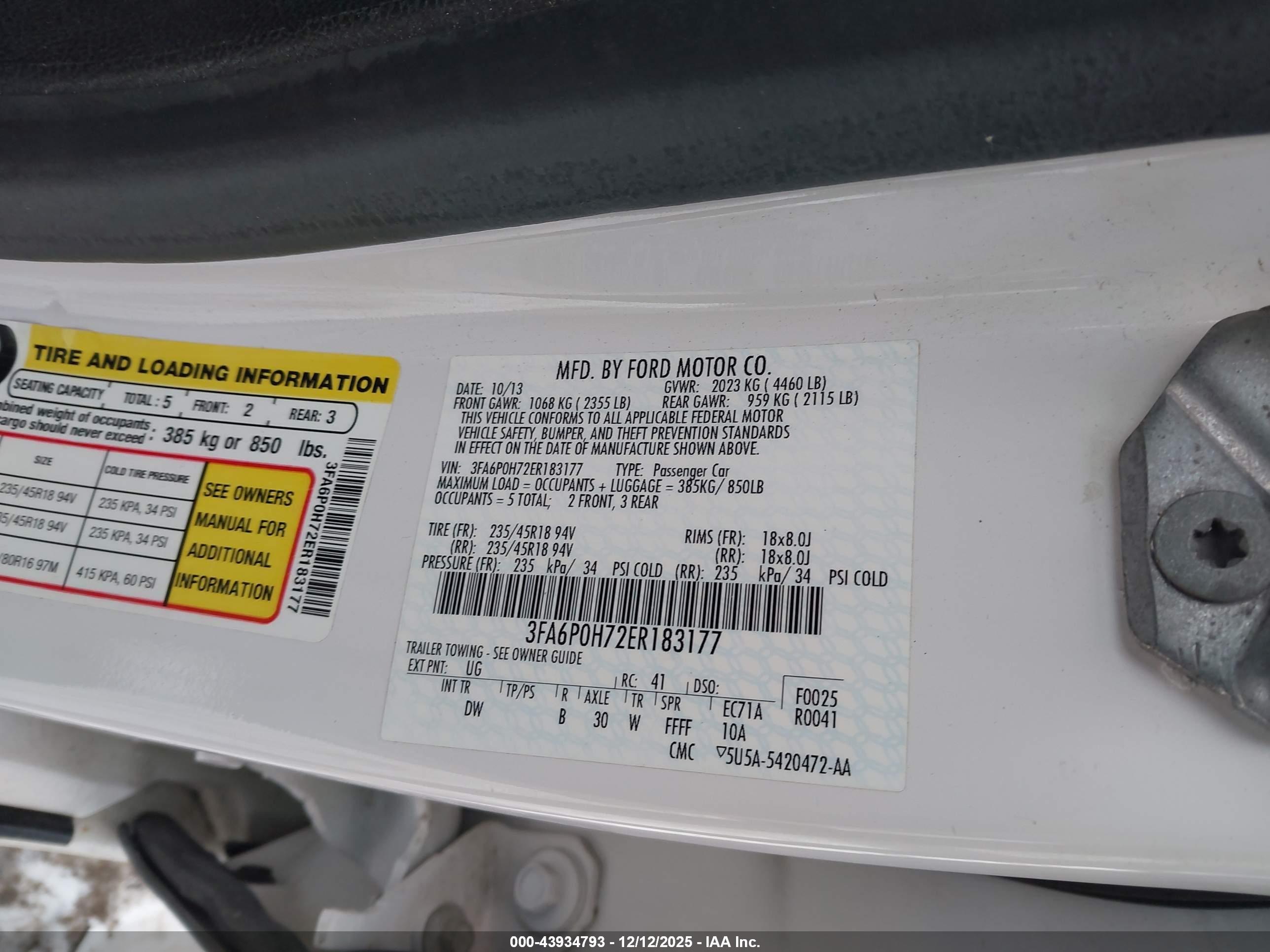 FORD FUSION image 9
