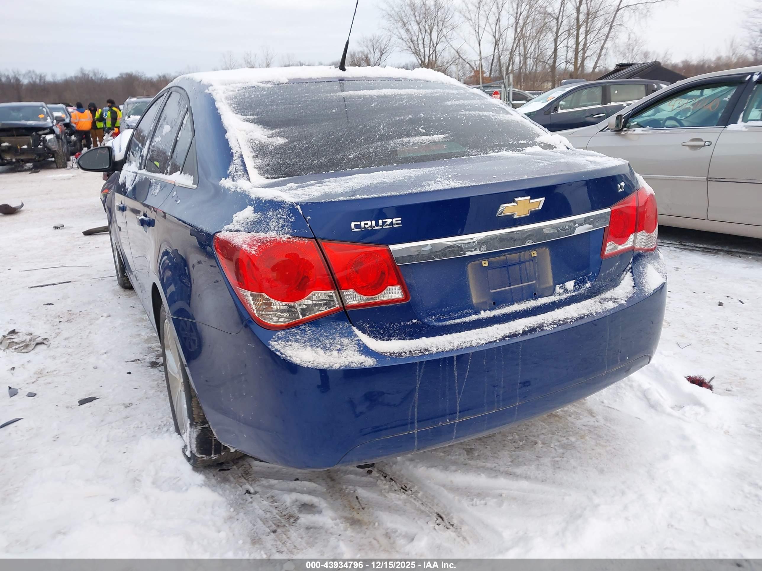 CHEVROLET CRUZE image 3