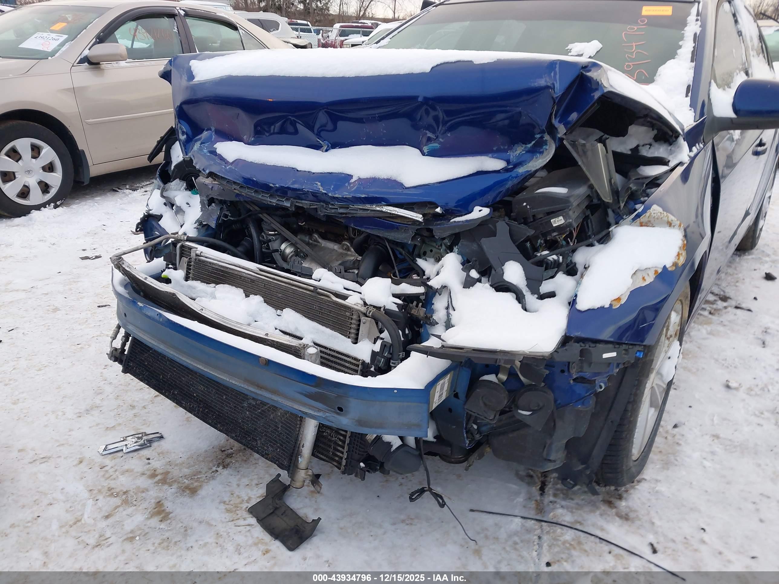 CHEVROLET CRUZE image 6