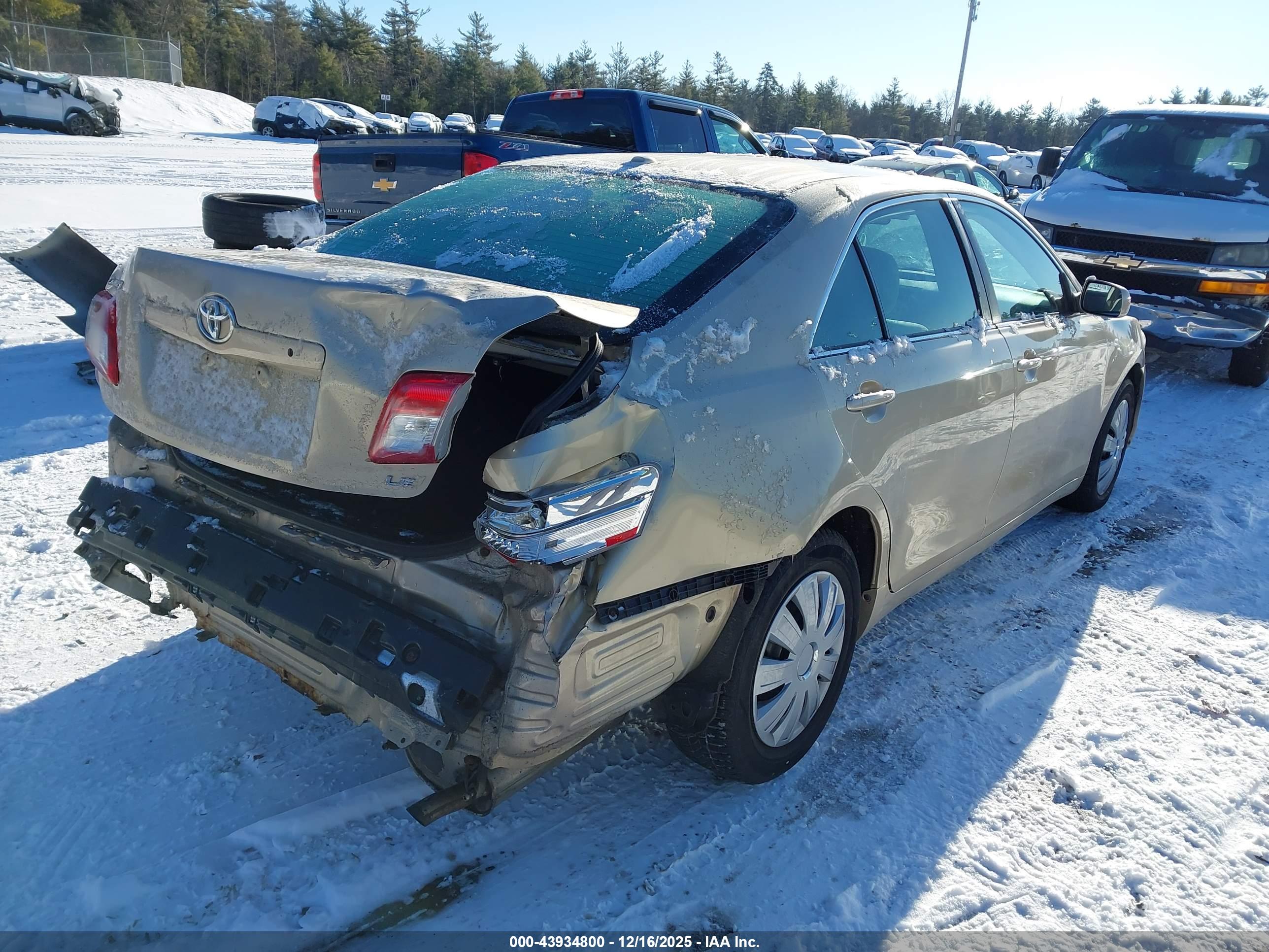 TOYOTA CAMRY image 4